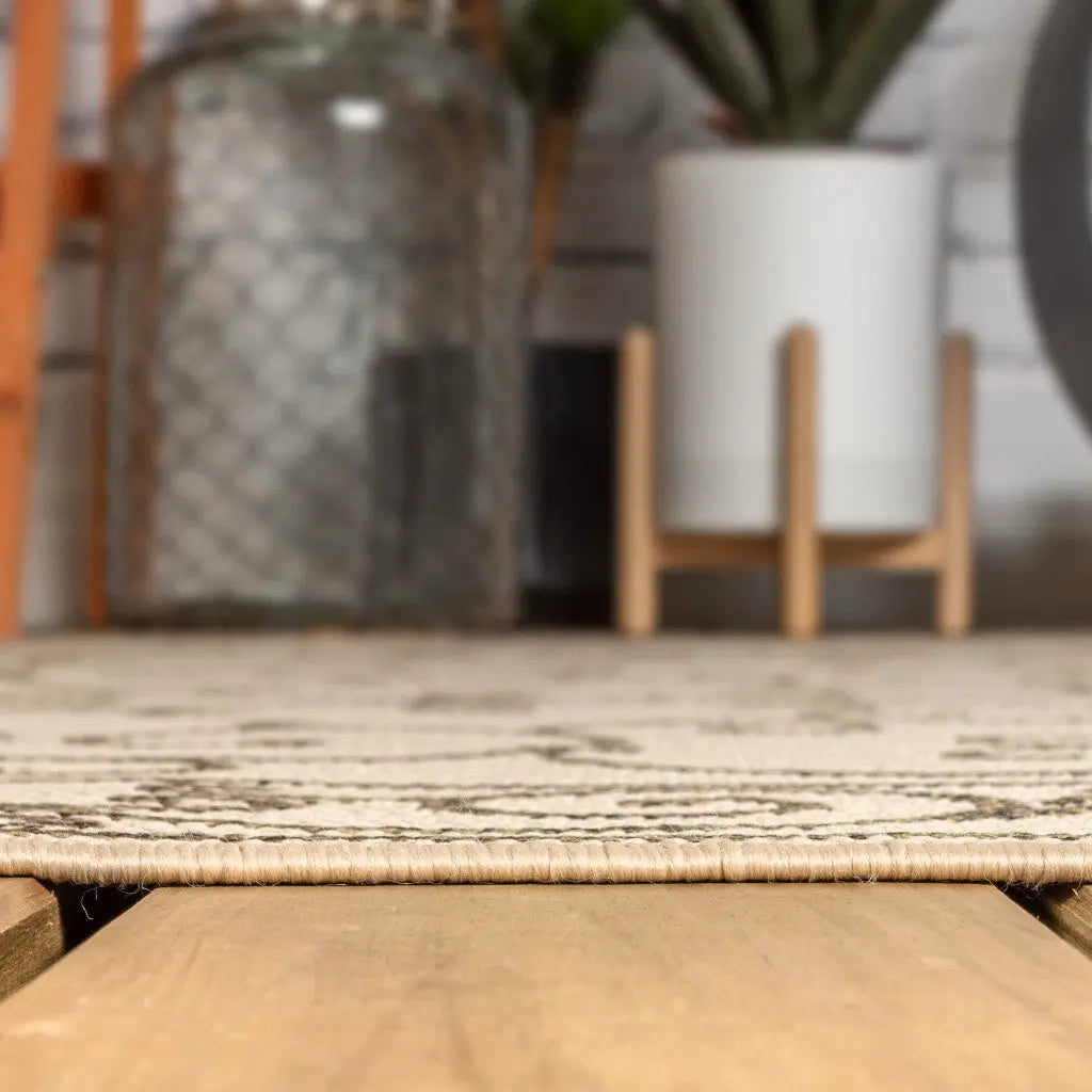 8' Beige And Brown Medallion Indoor Outdoor Runner Rug Homeroots Outdoor