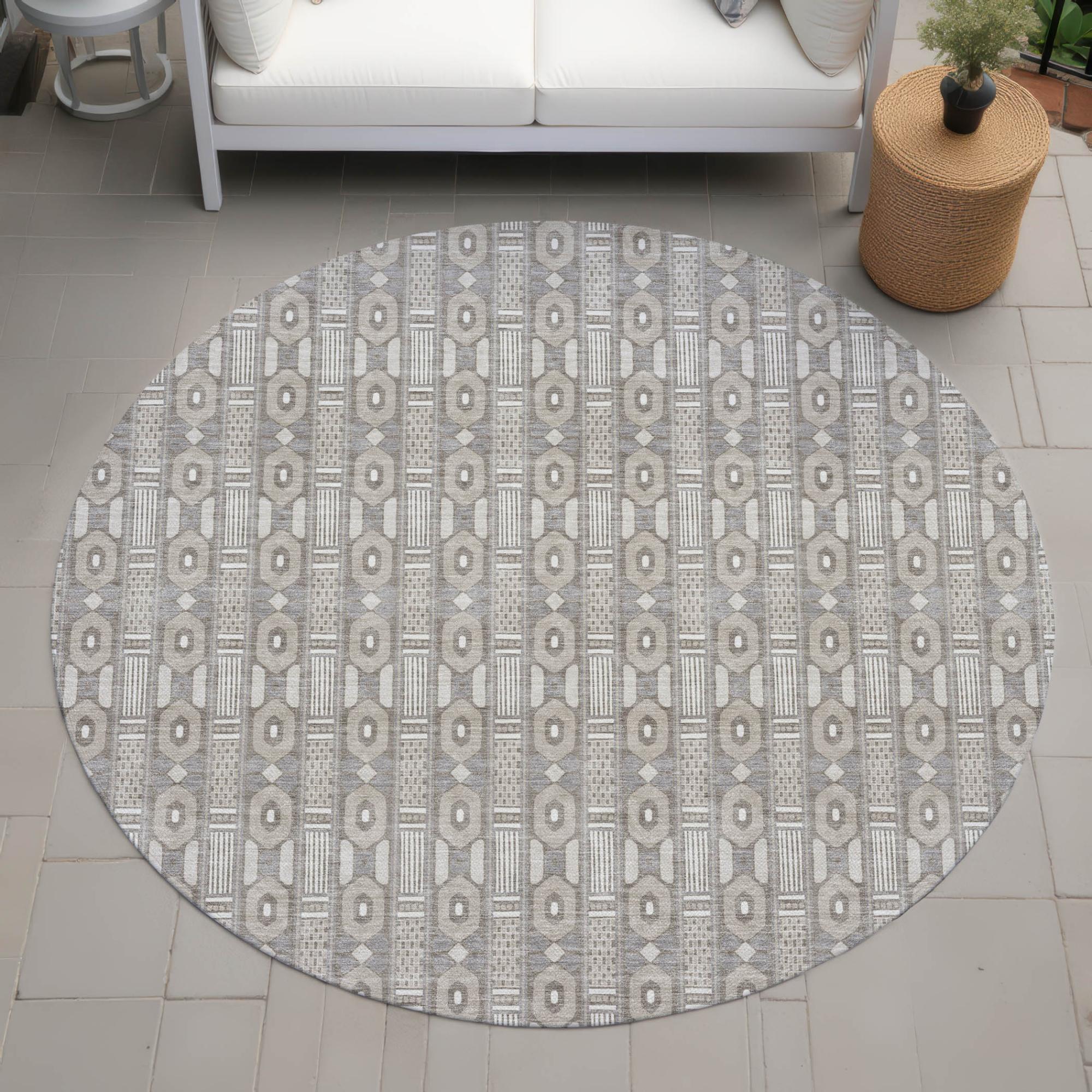 8' Beige And Brown Round Striped Washable Indoor Outdoor Area Rug Homeroots Outdoor