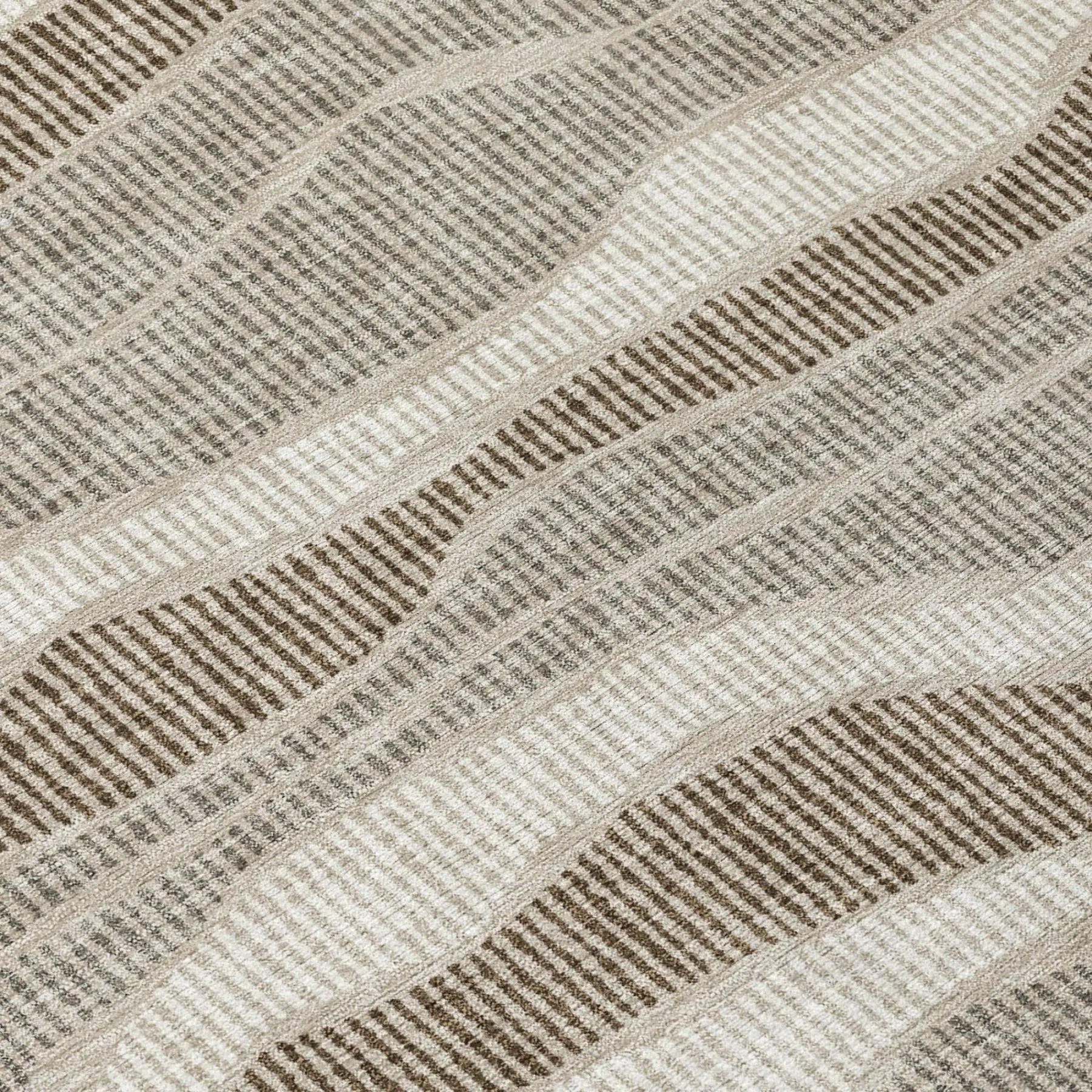 8' Beige And Brown Round Striped Washable Indoor Outdoor Area Rug Homeroots Outdoor