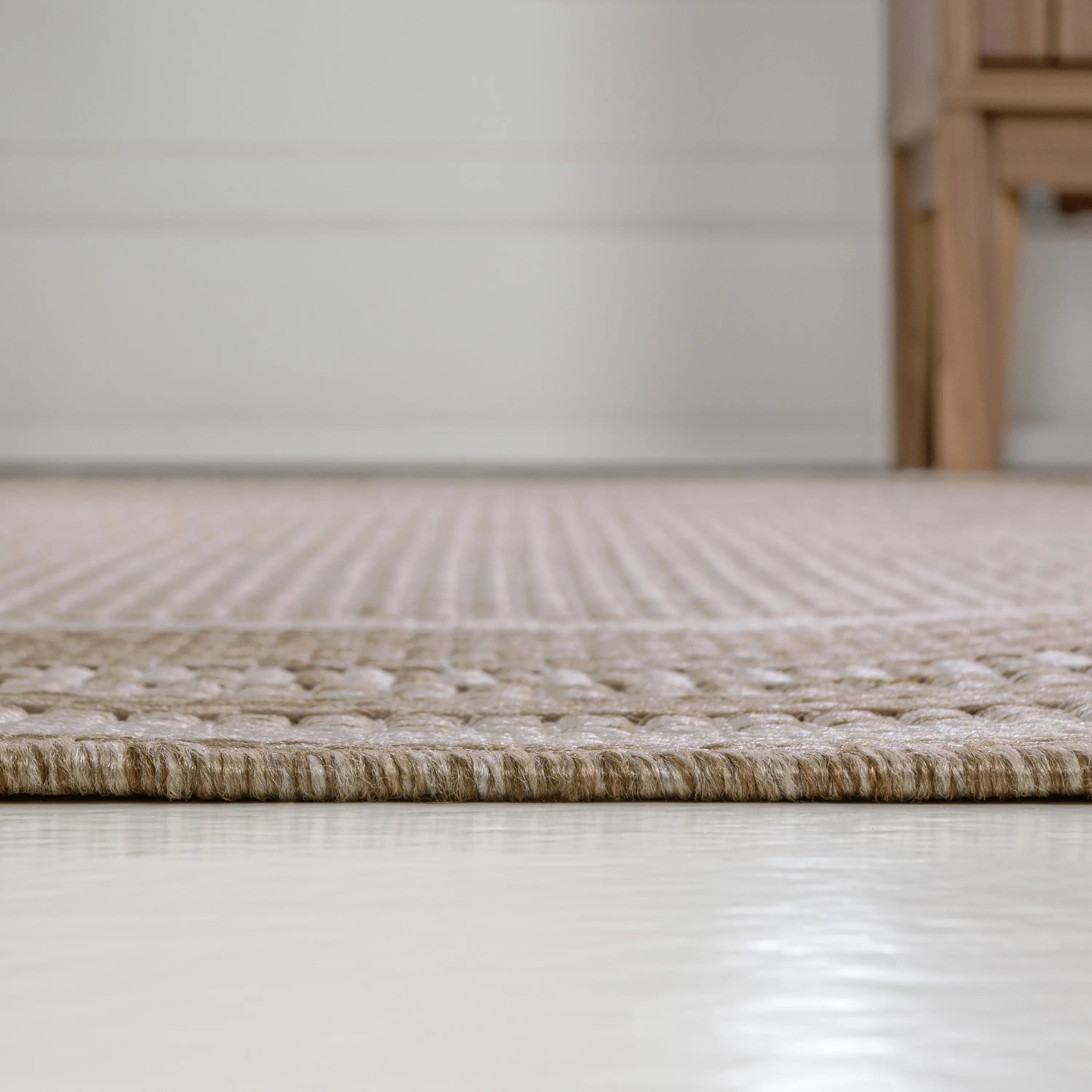 8' Beige And Cream Indoor Outdoor Runner Rug Homeroots Outdoor