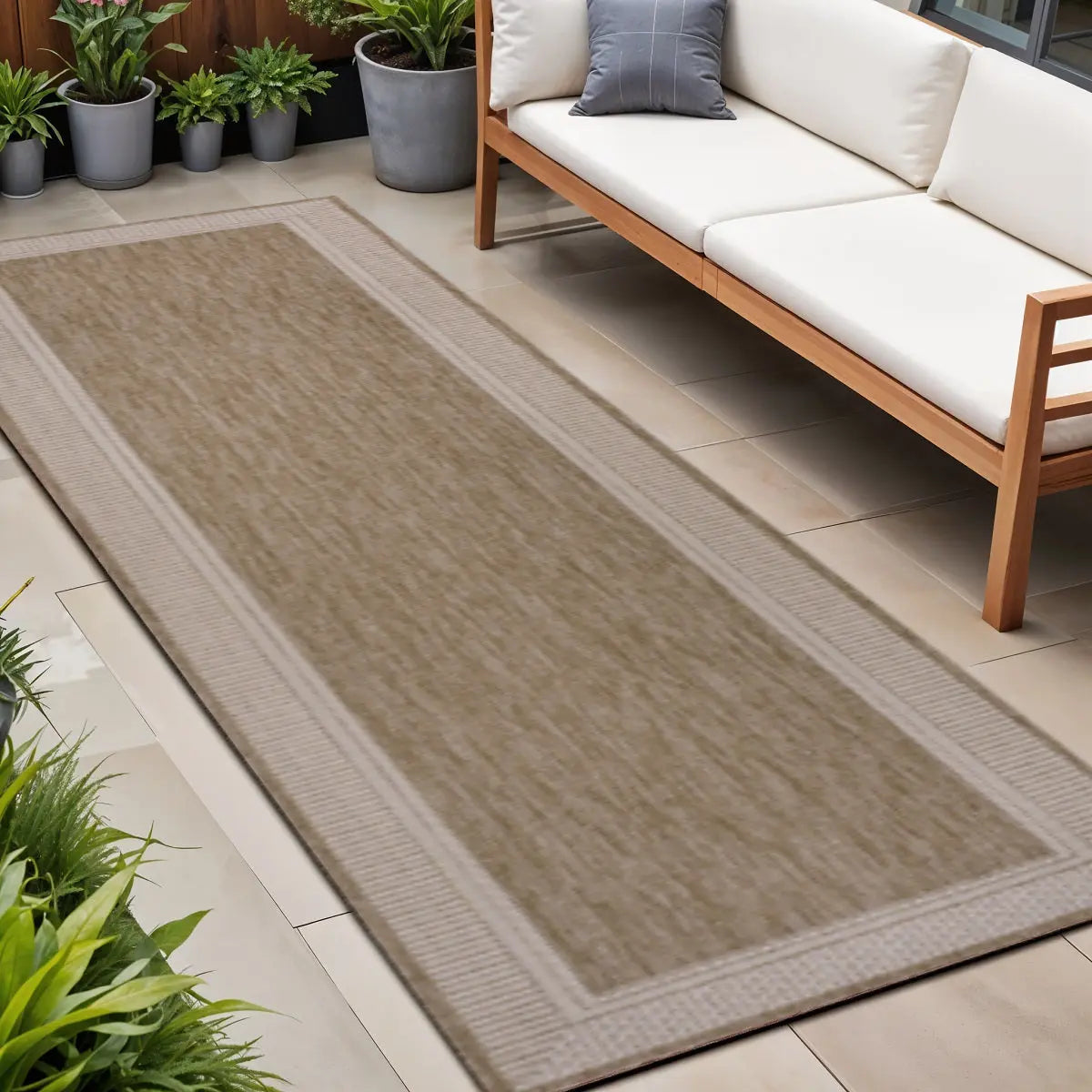 8' Beige And Cream Indoor Outdoor Runner Rug Homeroots Outdoor