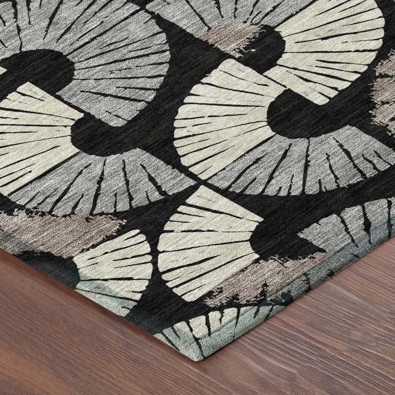 8' Black And Beige Round Geometric Washable Indoor Outdoor Area Rug Homeroots Outdoor