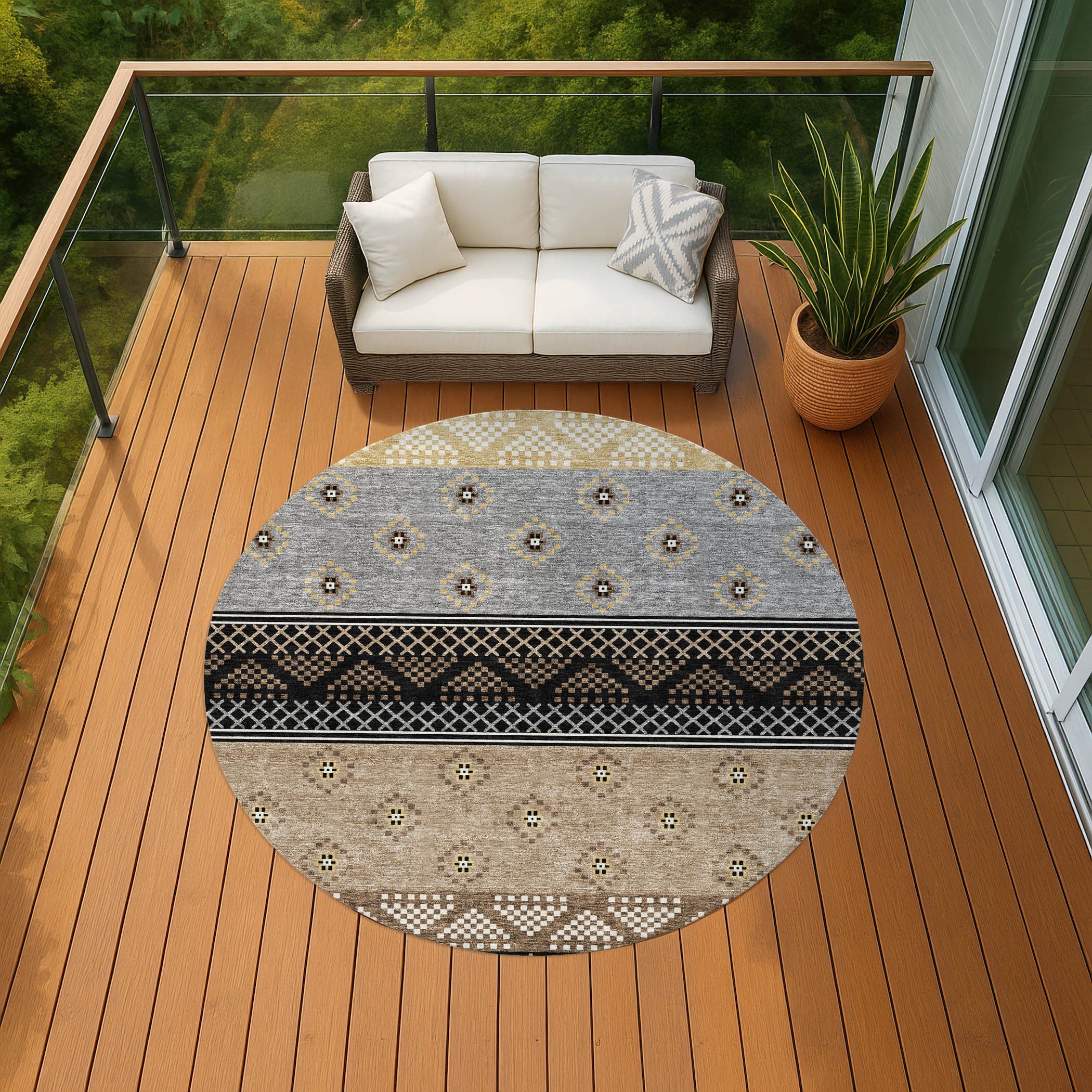 8' Black And Beige Round Striped Washable Indoor Outdoor Area Rug Homeroots Outdoor
