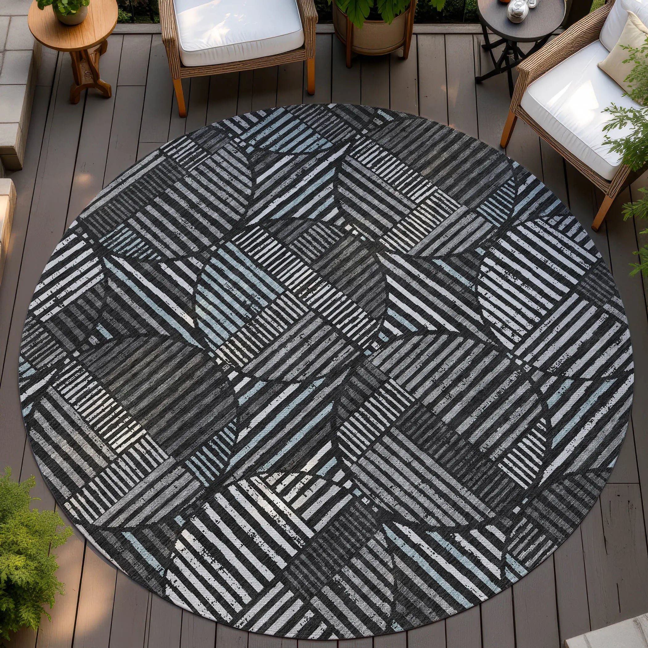 8' Black And Brown Round Geometric Washable Indoor Outdoor Area Rug Homeroots Outdoor