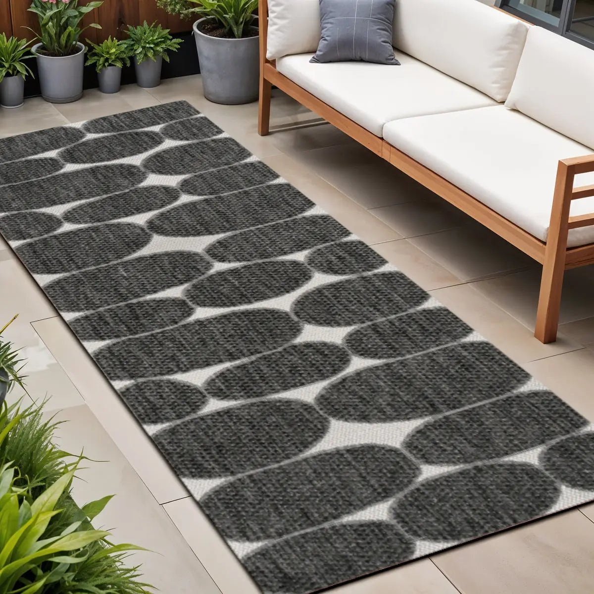 8' Black And Cream Geometric Indoor Outdoor Runner Rug Homeroots Outdoor