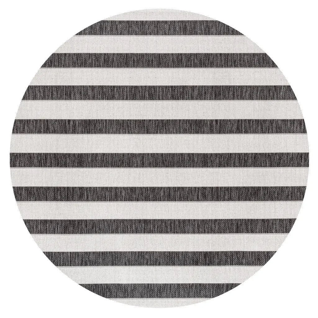 8' Black And Cream Round Striped Indoor Outdoor Area Rug Homeroots Outdoor