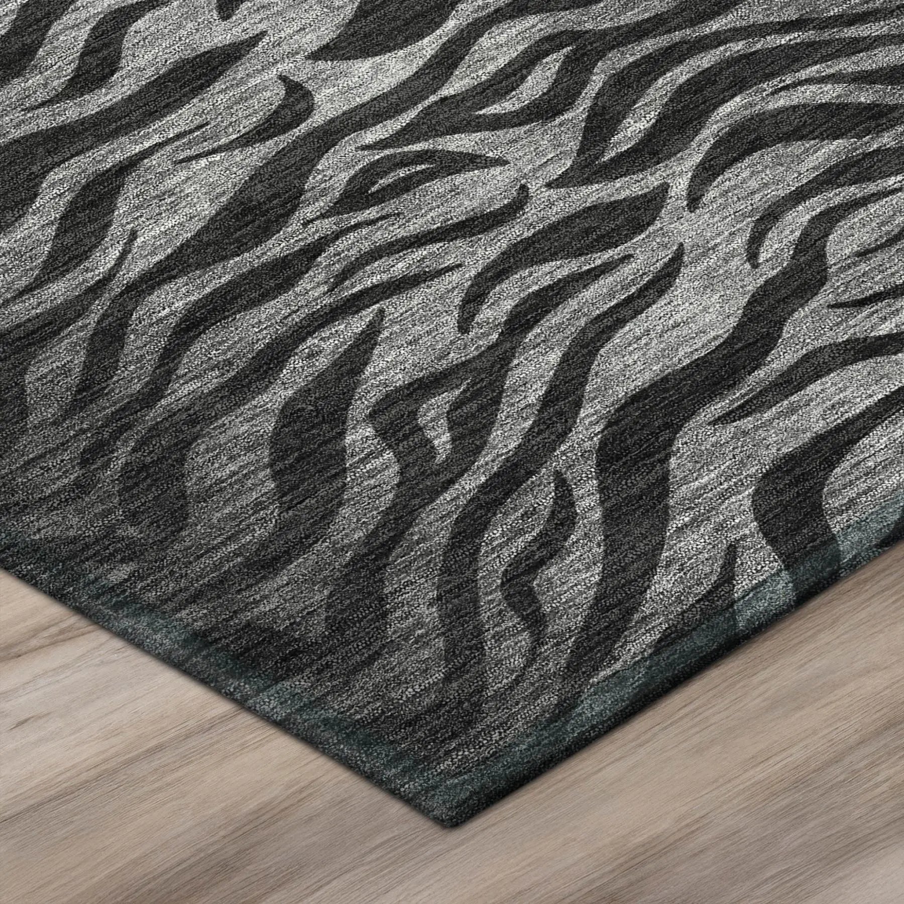 8' Black And Graphite Round Animal Print Washable Indoor Outdoor Area Rug Homeroots Outdoor