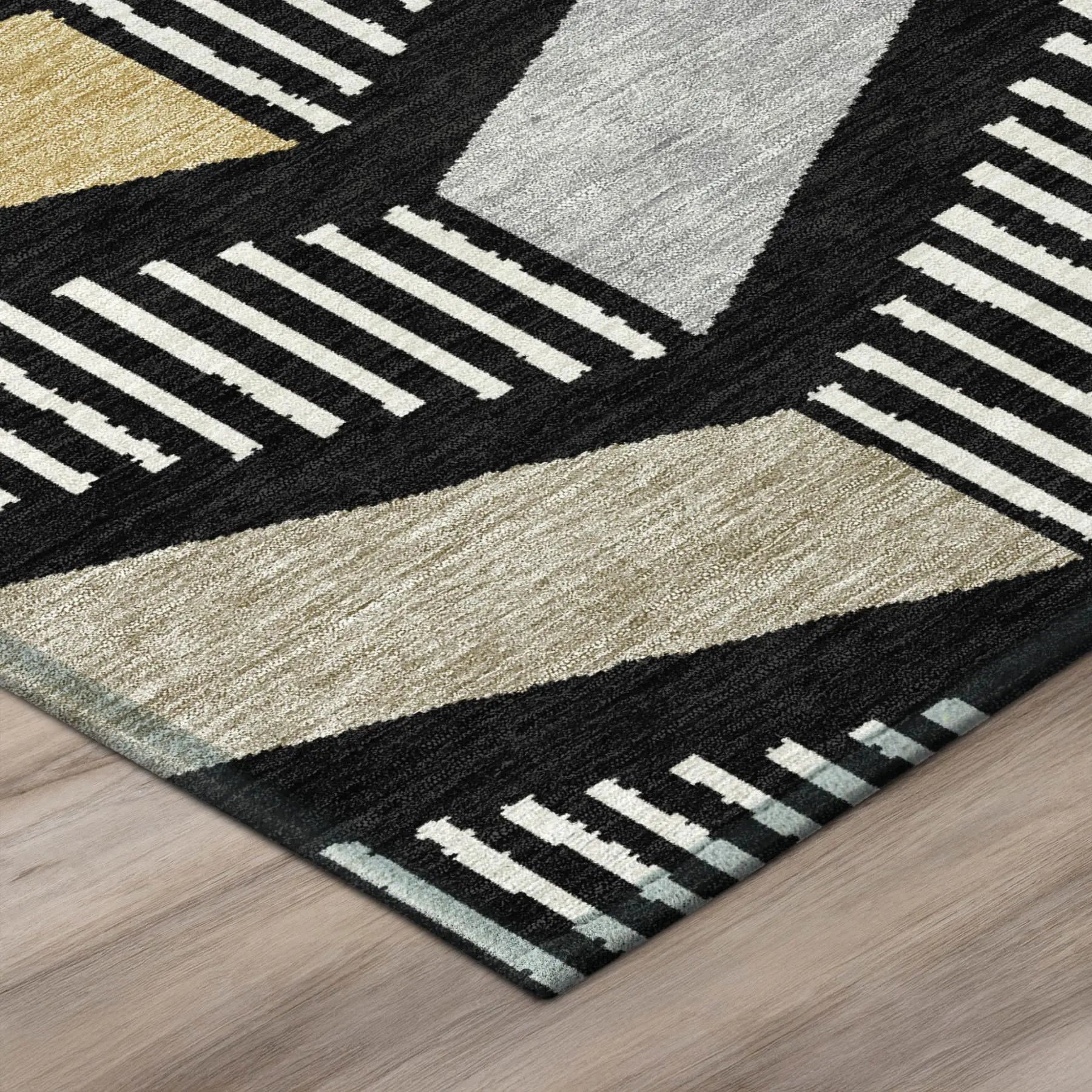 8' Black And Graphite Round Geometric Washable Indoor Outdoor Area Rug Homeroots Outdoor