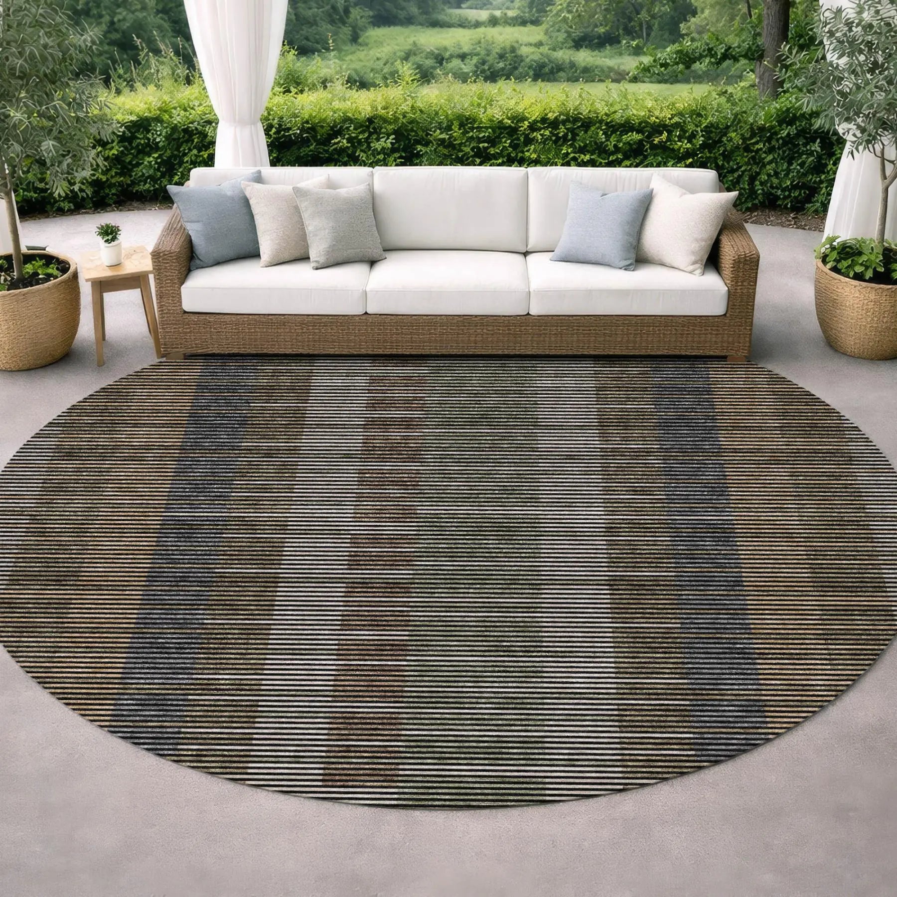 8' Black And Graphite Round Striped Washable Indoor Outdoor Area Rug Homeroots Outdoor