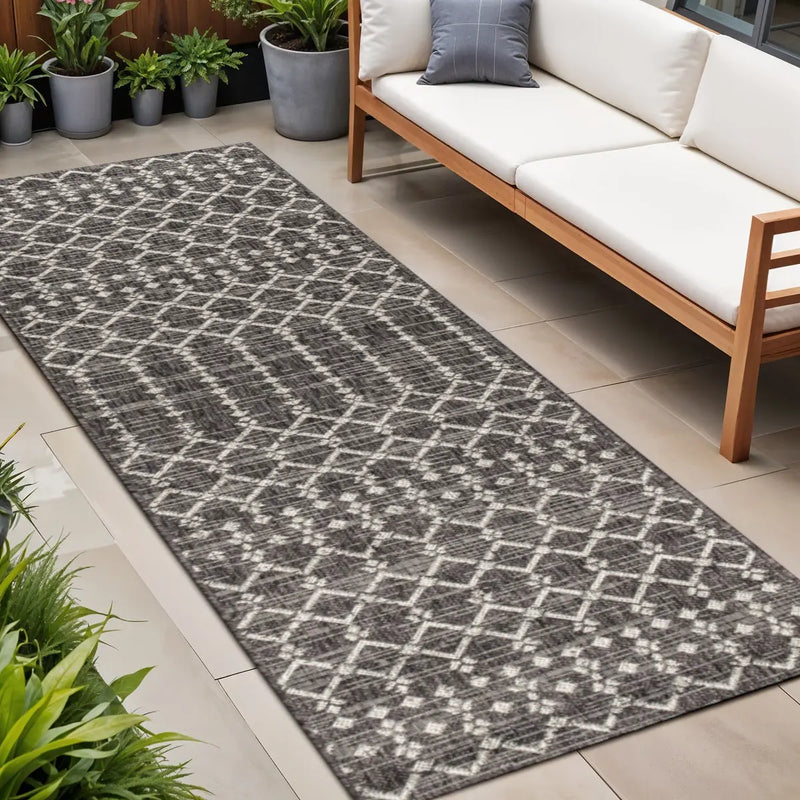 8' Black And Gray Trellis Indoor Outdoor Runner Rug Homeroots Outdoor