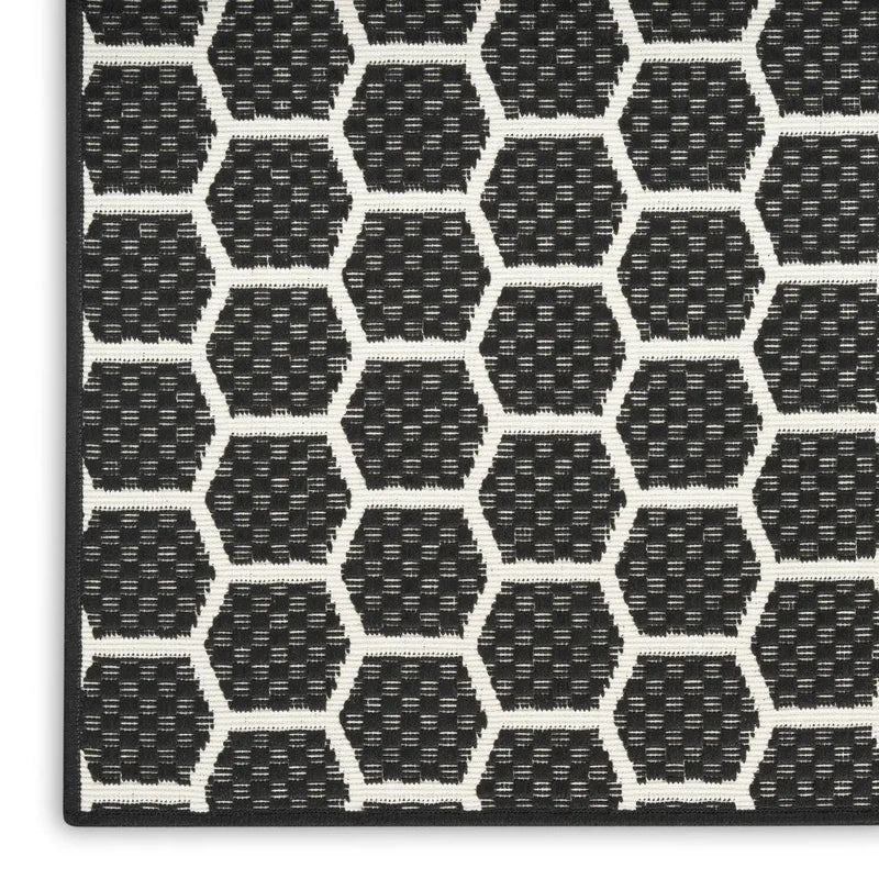 8' Black And Ivory Geometric Indoor Outdoor Runner Rug Homeroots Outdoor