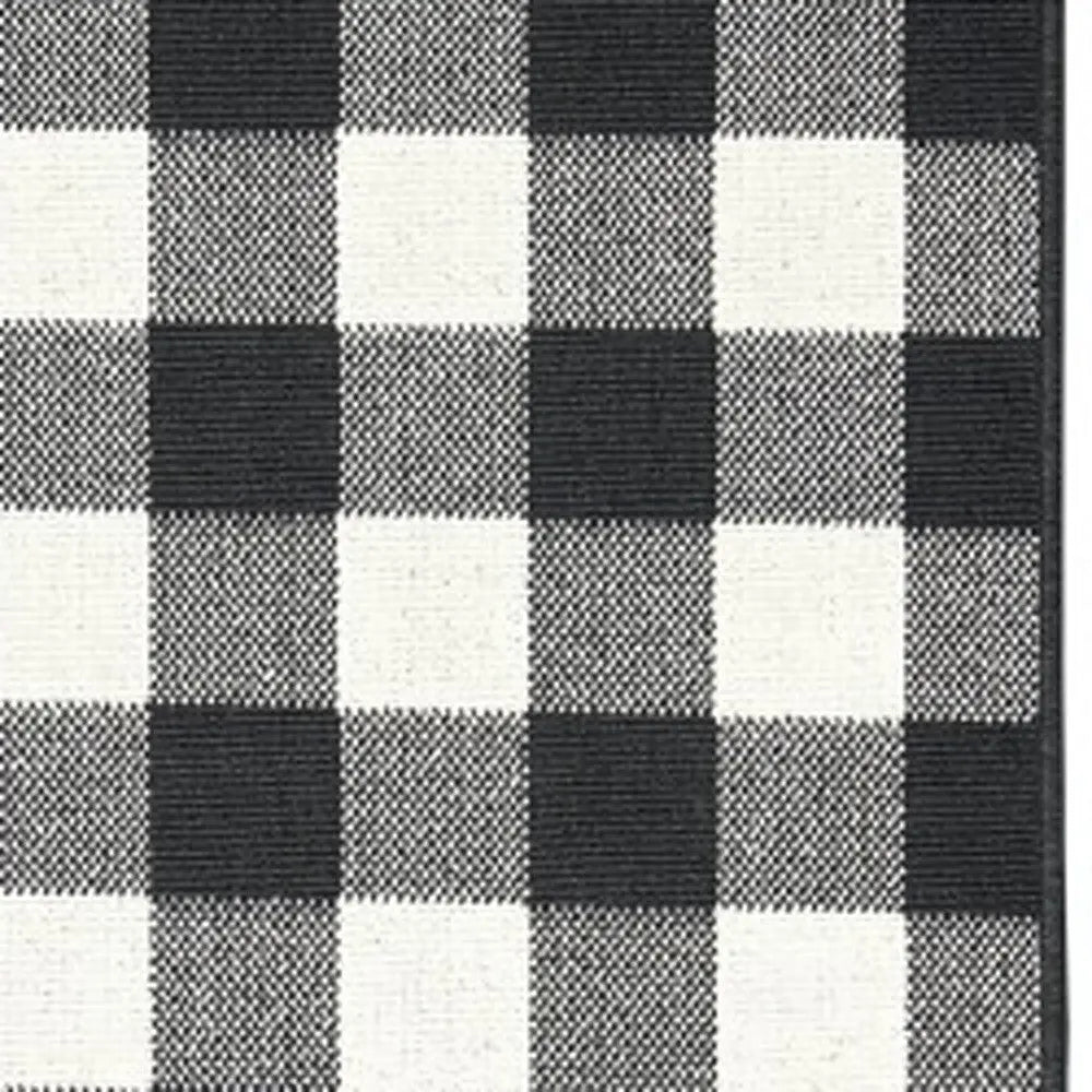 8' Black And Ivory Indoor Outdoor Runner Rug Homeroots Outdoor