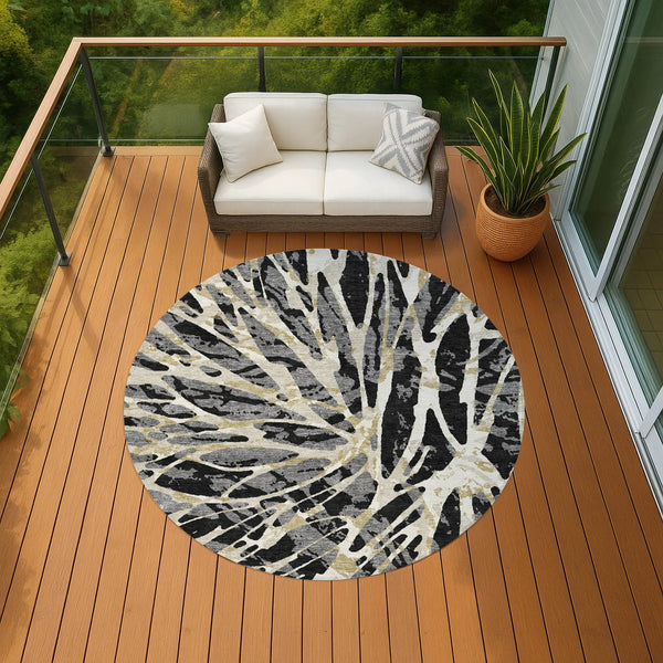8' Black And Ivory Round Abstract Washable Indoor Outdoor Area Rug Homeroots Outdoor