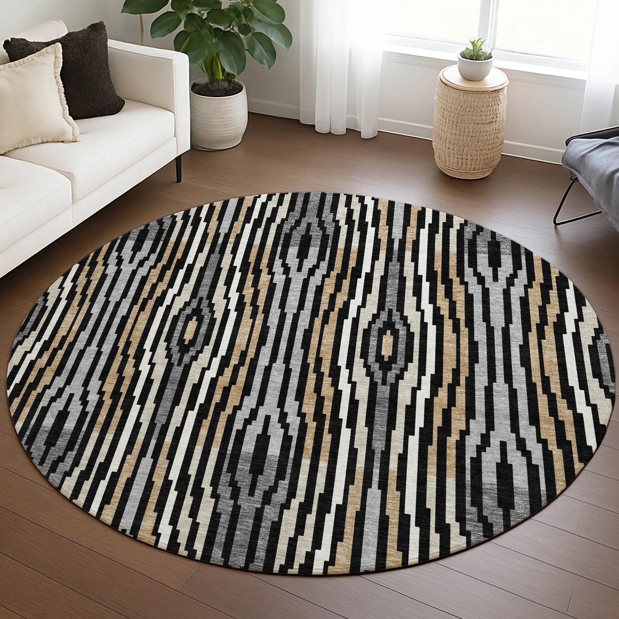 8' Black And Ivory Round Abstract Washable Indoor Outdoor Area Rug Homeroots Outdoor