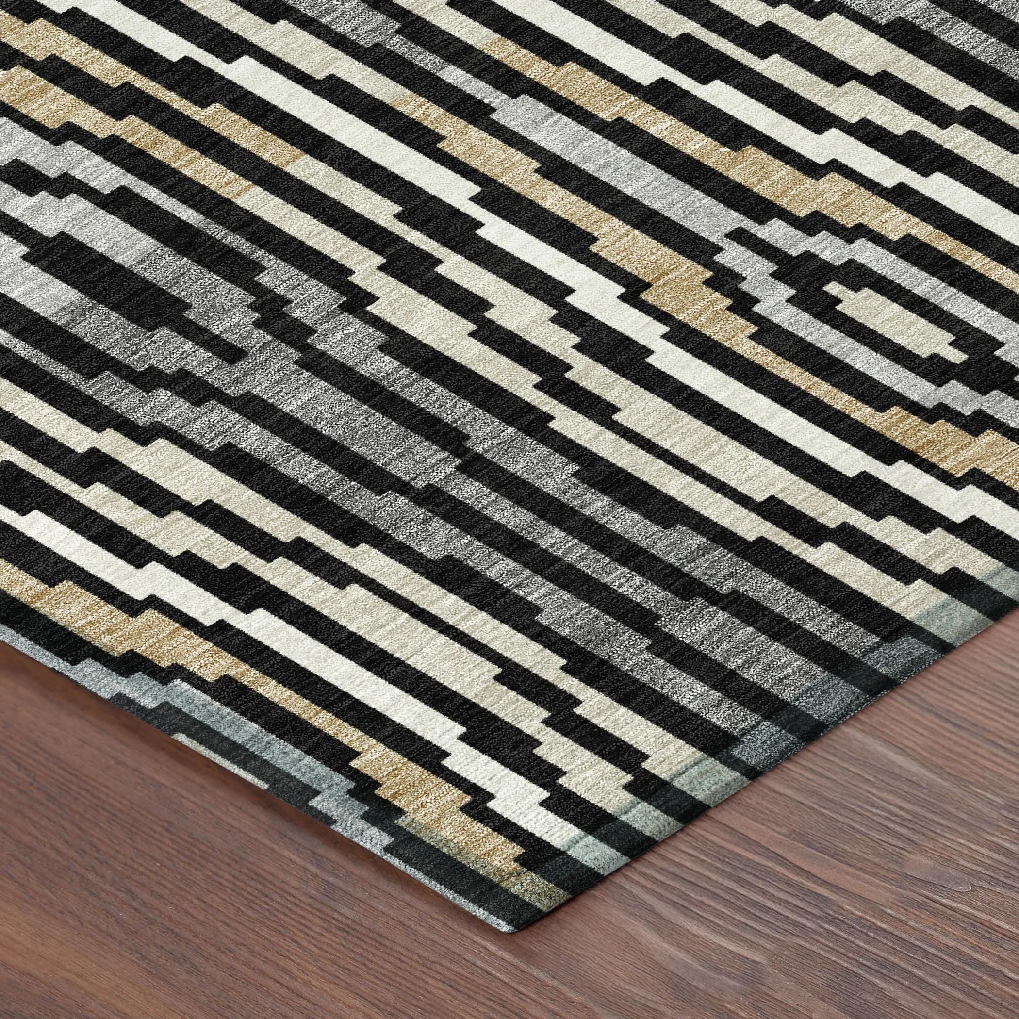 8' Black And Ivory Round Abstract Washable Indoor Outdoor Area Rug Homeroots Outdoor