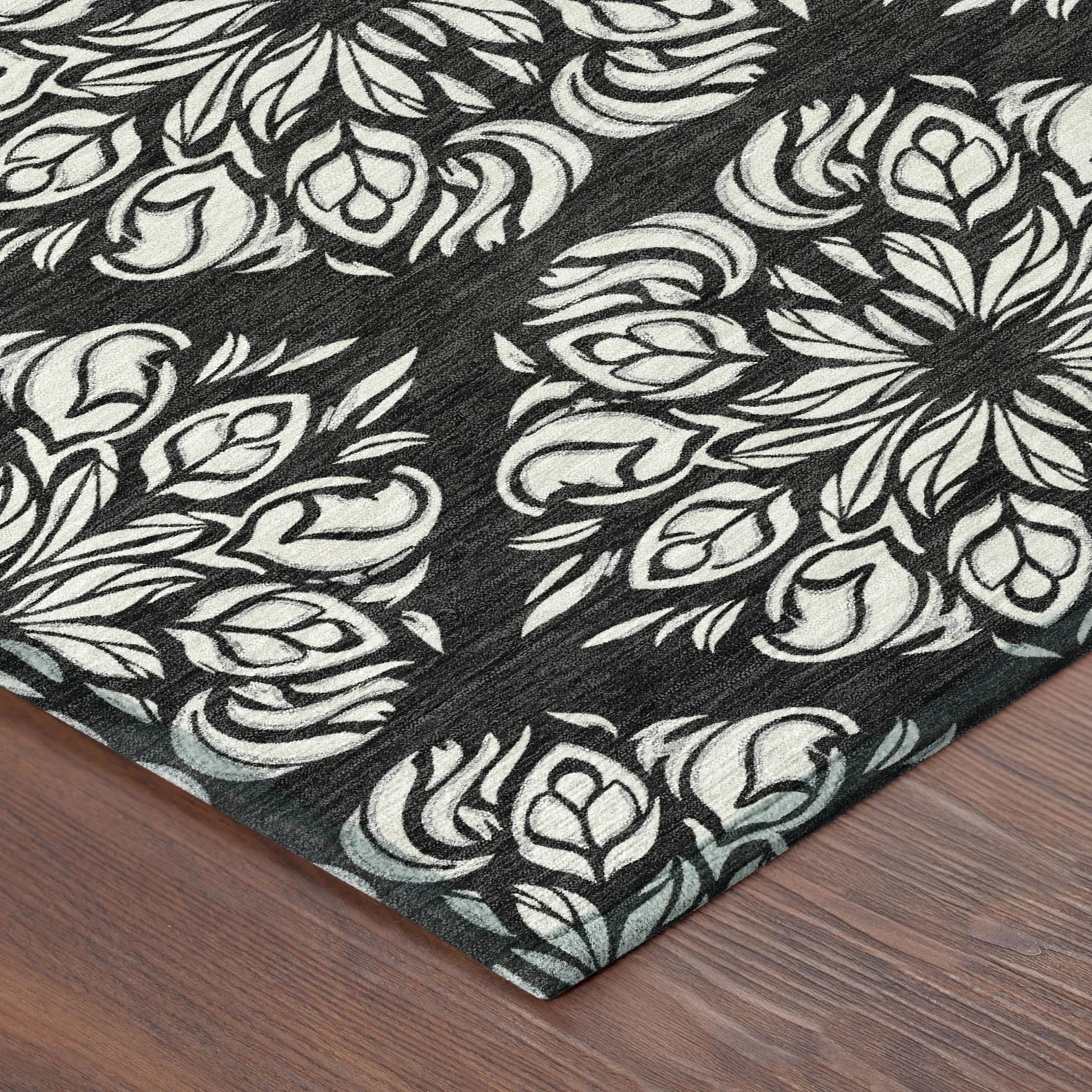 8' Black And Ivory Round Damask Washable Indoor Outdoor Area Rug Homeroots Outdoor