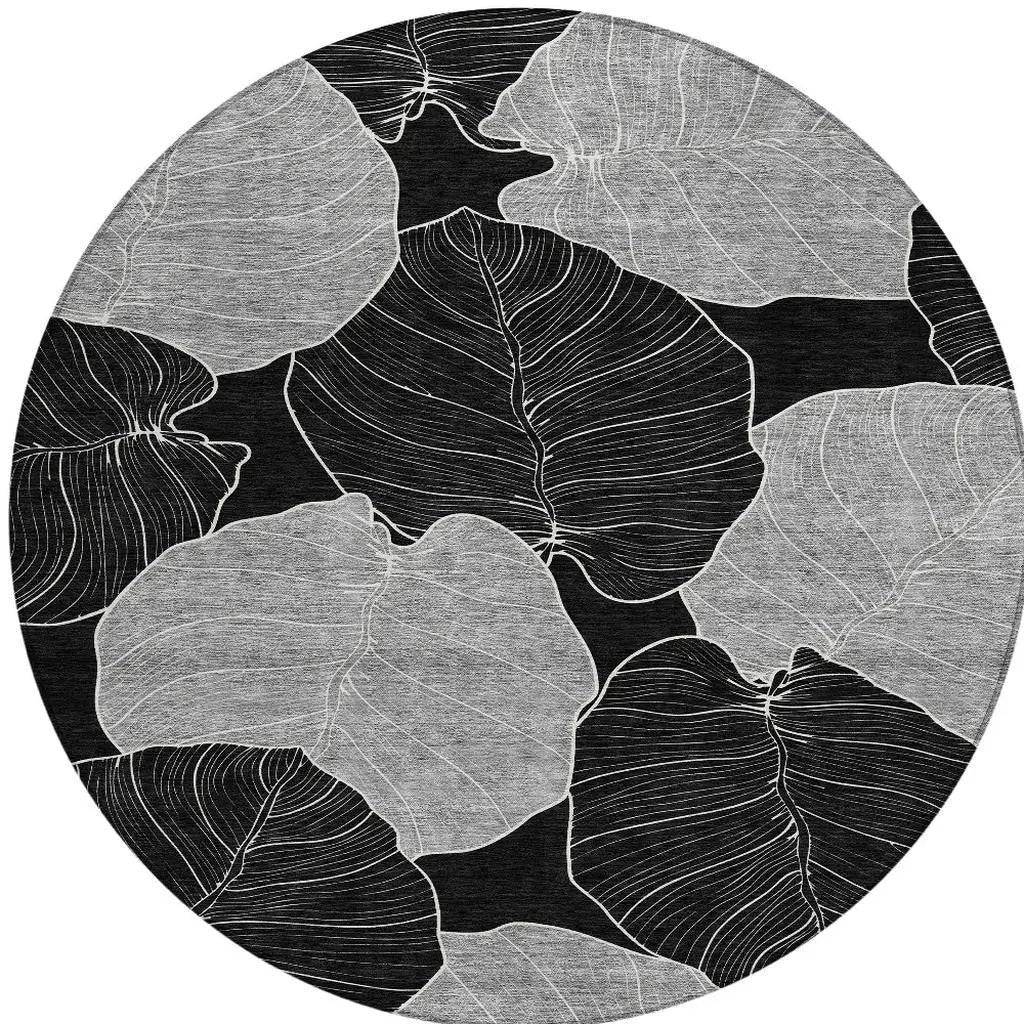 8' Black And Ivory Round Floral Washable Indoor Outdoor Area Rug Homeroots Outdoor