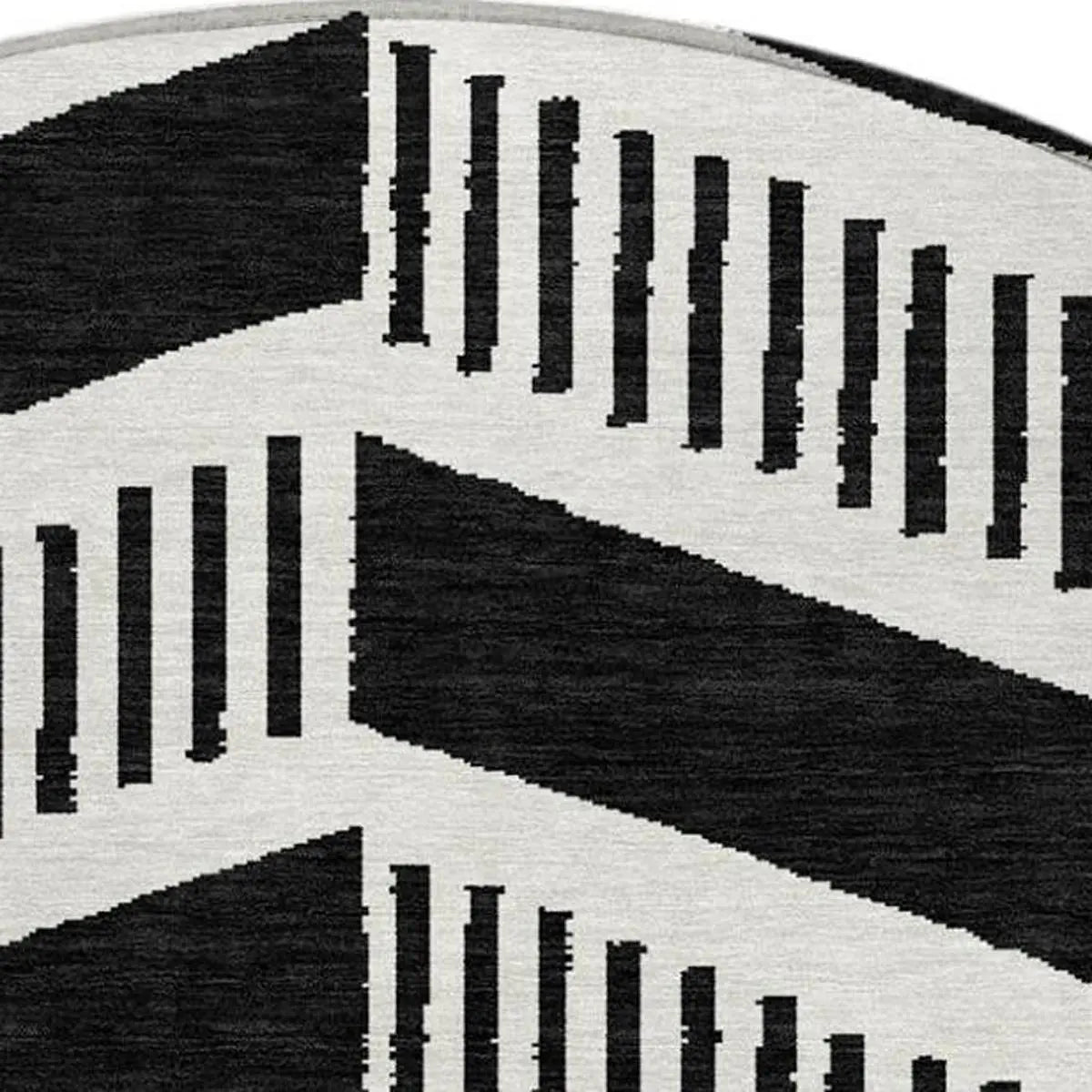 8' Black And Ivory Round Geometric Washable Indoor Outdoor Area Rug Homeroots Outdoor