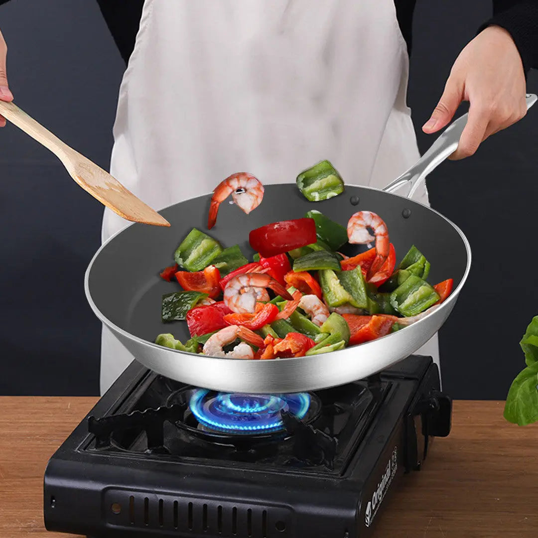 8" Black And Silver Stainless Steel Frying Pan Homeroots Kitchen & Dining