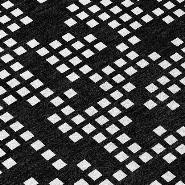 8' Black And White Round Abstract Washable Indoor Outdoor Area Rug Homeroots Outdoor