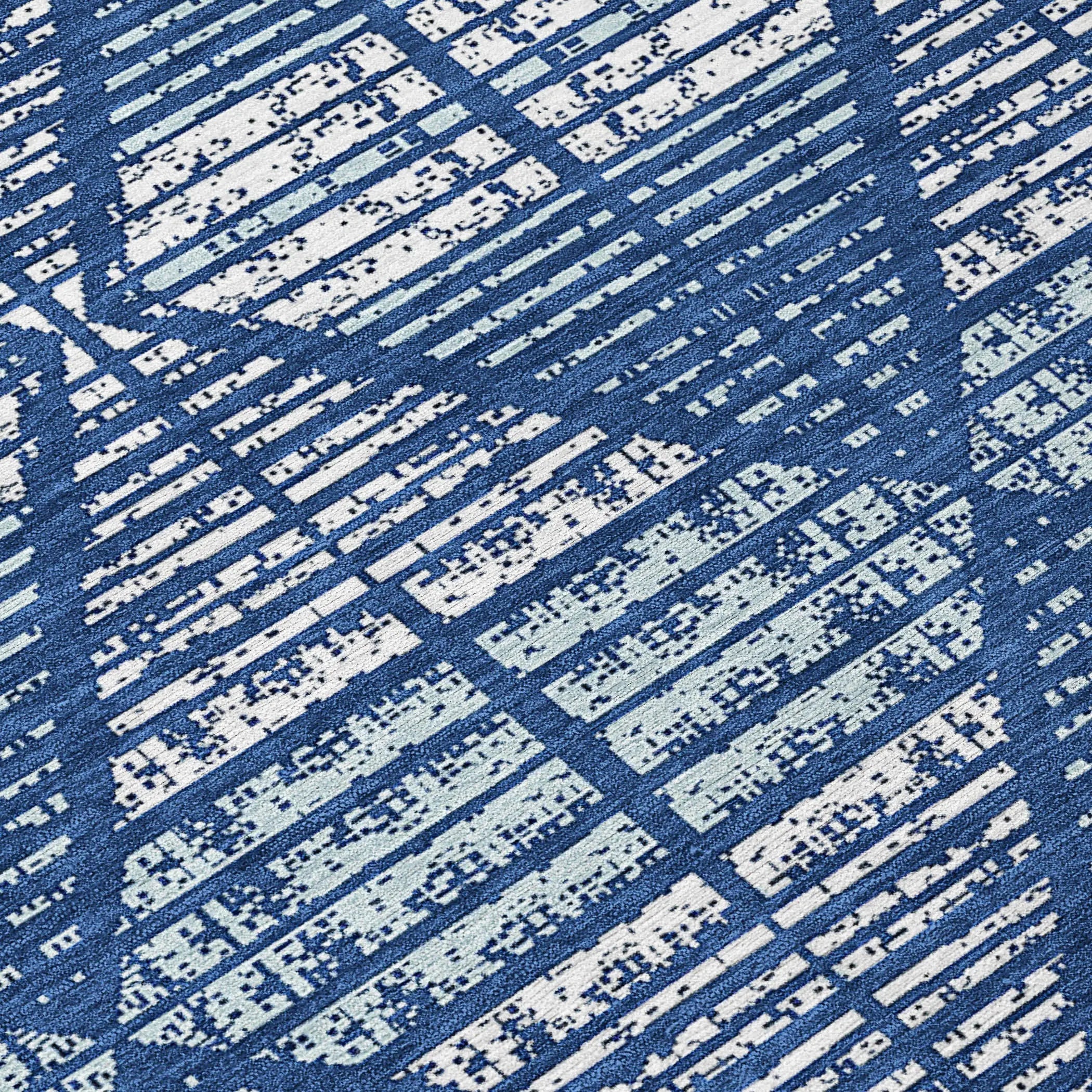 8' Blue And Charcoal Round Geometric Washable Indoor Outdoor Area Rug Homeroots Outdoor