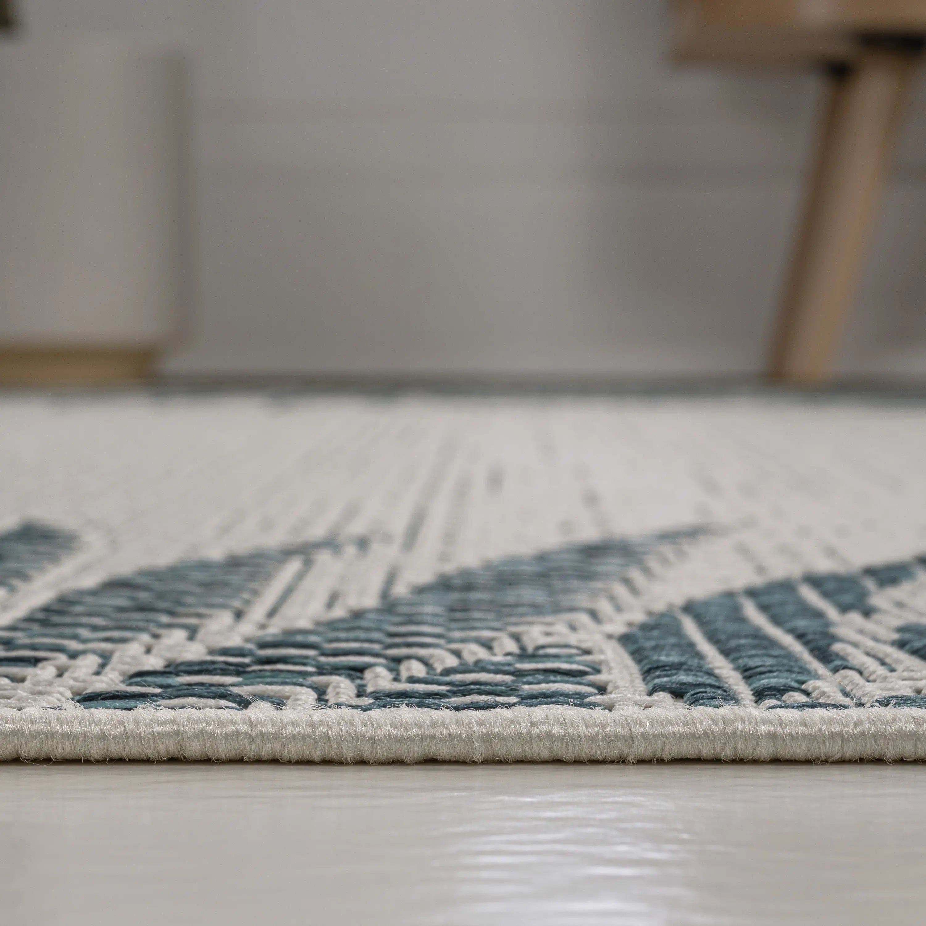8' Blue And Cream Floral Indoor Outdoor Runner Rug Homeroots Outdoor