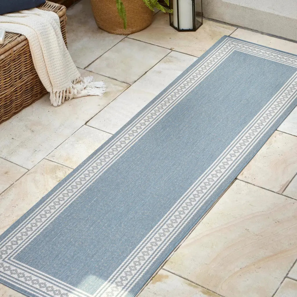 8' Blue And Cream Indoor Outdoor Runner Rug Homeroots Outdoor