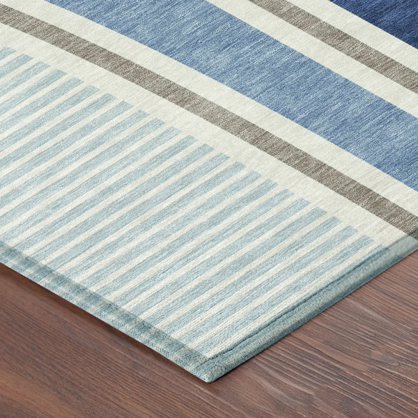 8' Blue And Denim Blue Round Geometric Washable Indoor Outdoor Area Rug Homeroots Outdoor