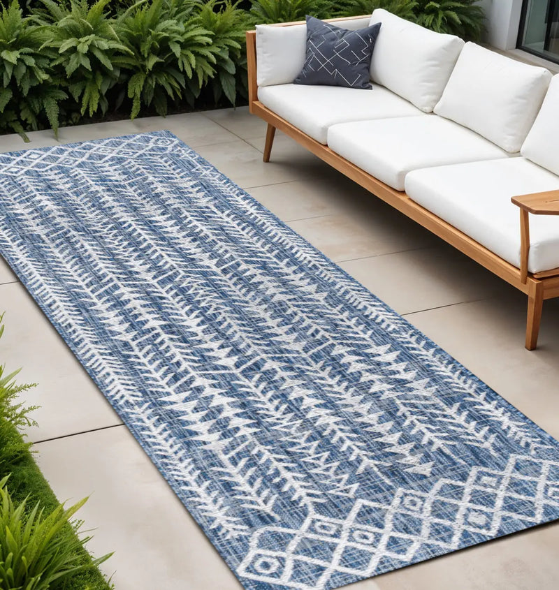 8' Blue And Ivory Trellis Indoor Outdoor Runner Rug Homeroots Outdoor