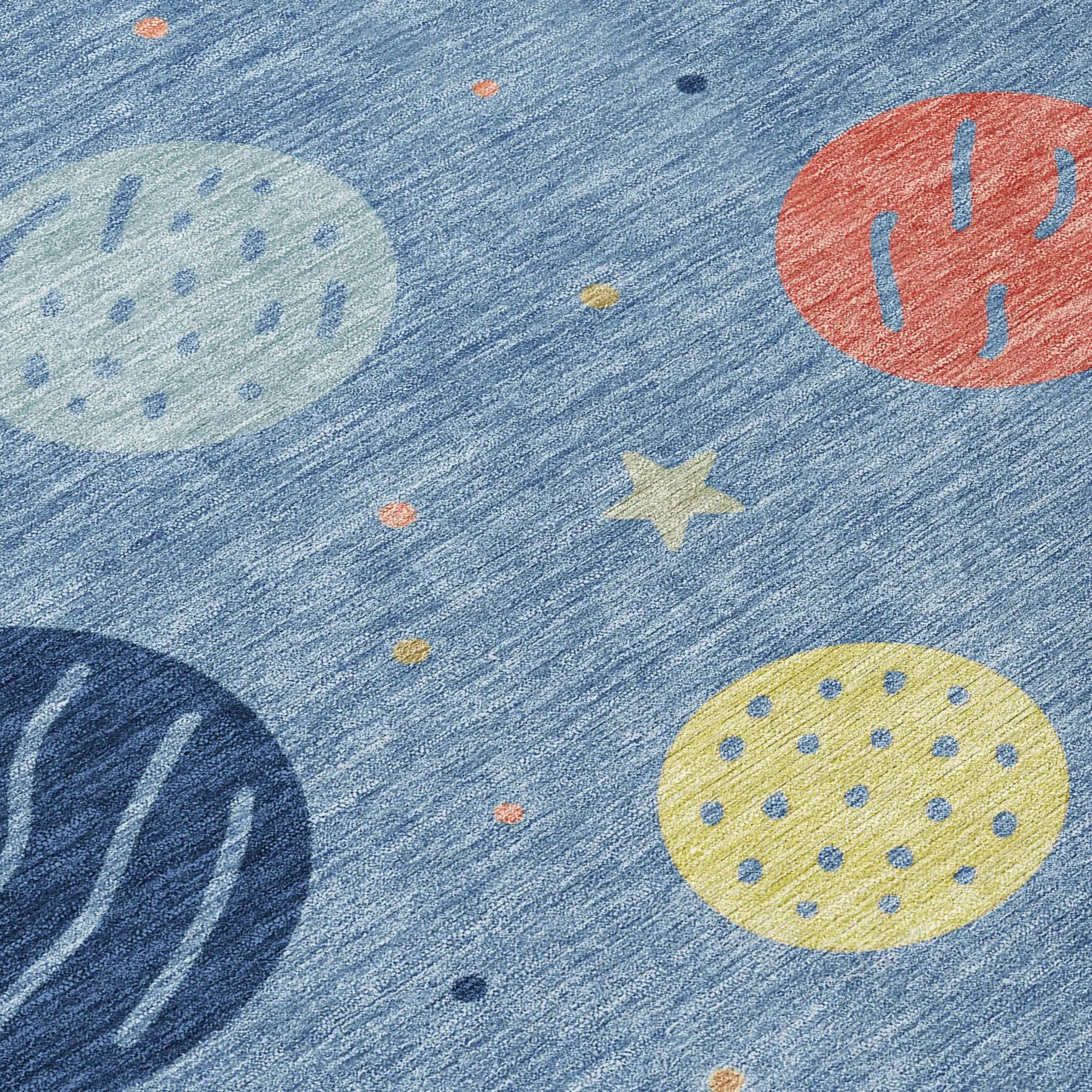 8' Blue And Navy Blue Round Floral Washable Indoor Outdoor Area Rug Homeroots Outdoor