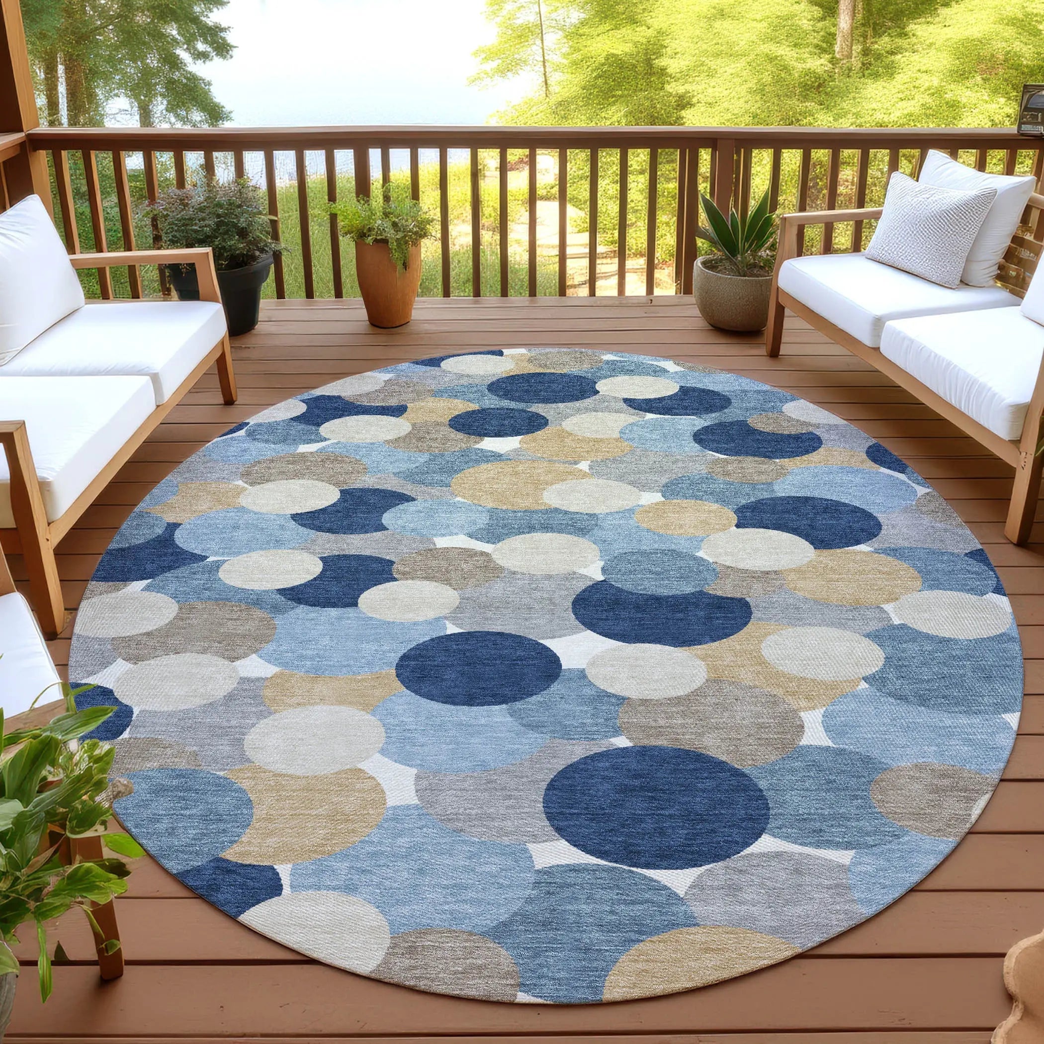 8' Blue And Navy Blue Round Geometric Washable Indoor Outdoor Area Rug Homeroots Outdoor