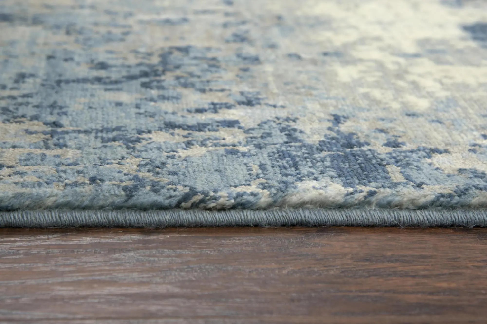 8' Blue Light Blue Gray And Ivory New Zealand Lambs Wool Abstract Hand Carved Handmade Area Rug Homeroots Home Decor