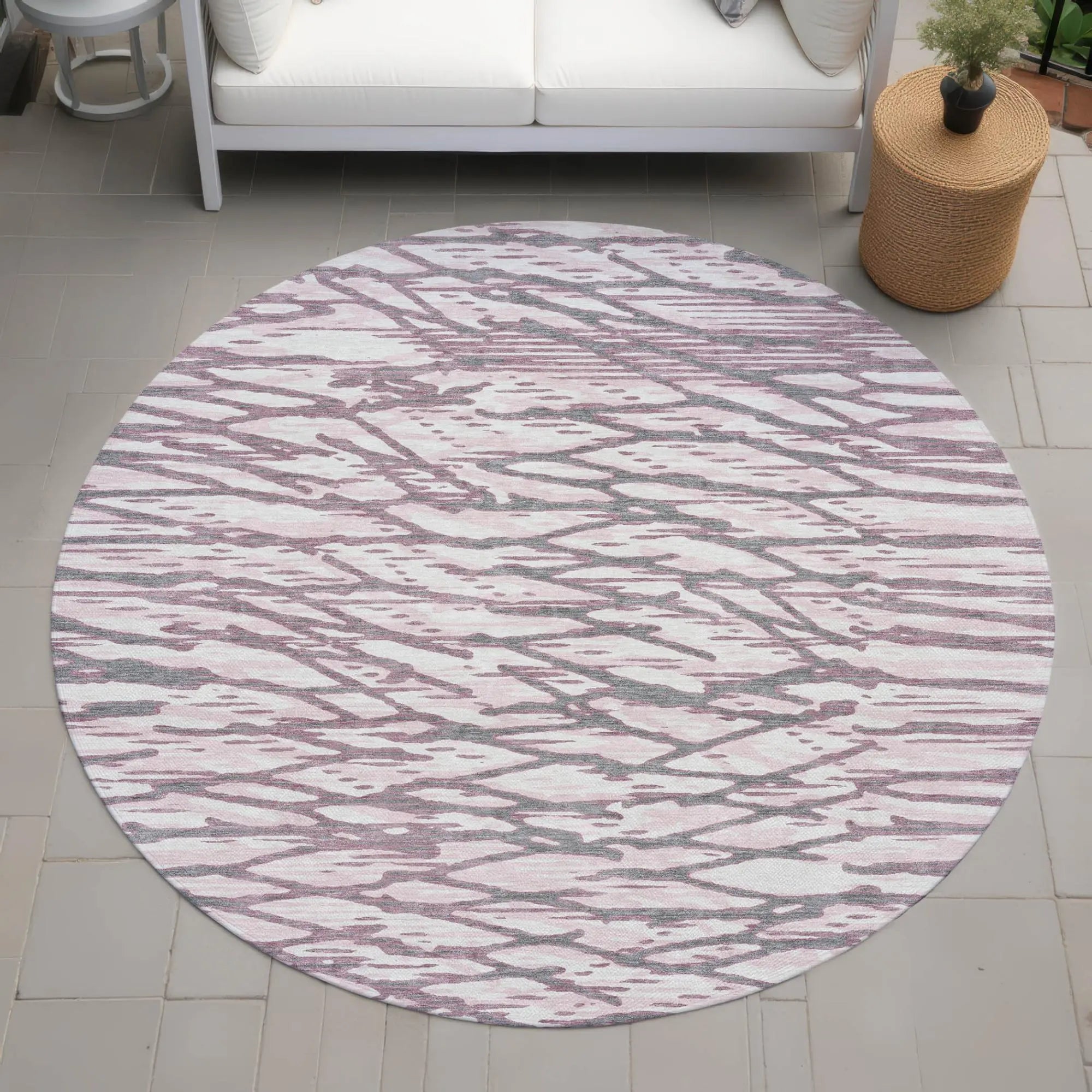 8' Blush And Pink Round Abstract Washable Indoor Outdoor Area Rug Homeroots Outdoor