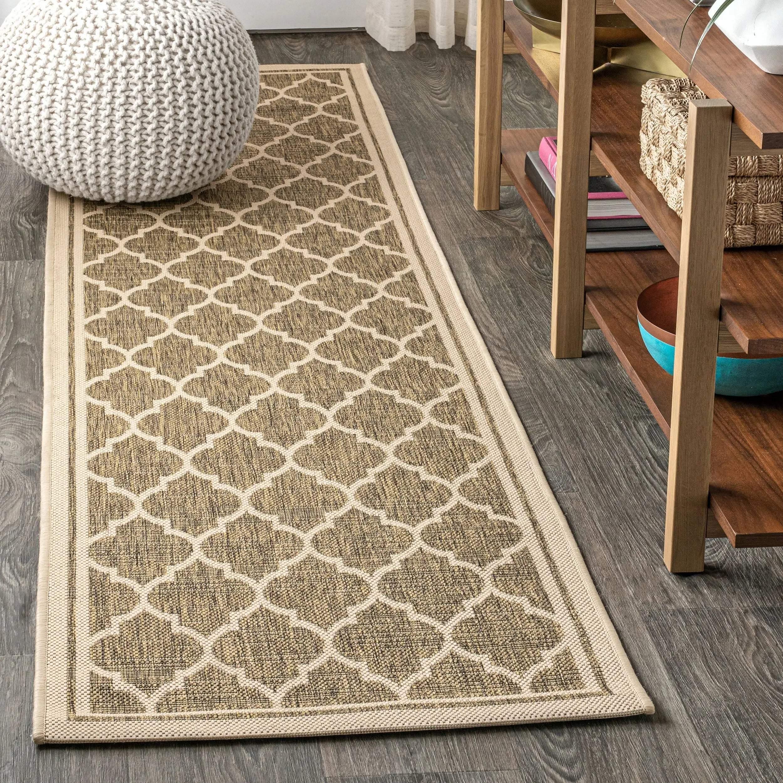 8' Brown And Beige Geometric Indoor Outdoor Runner Rug Homeroots Outdoor