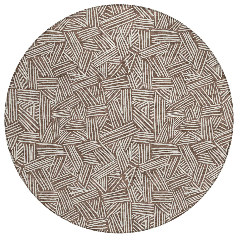 8' Chocolate And Ivory Round Geometric Washable Indoor Outdoor Area Rug Homeroots Outdoor