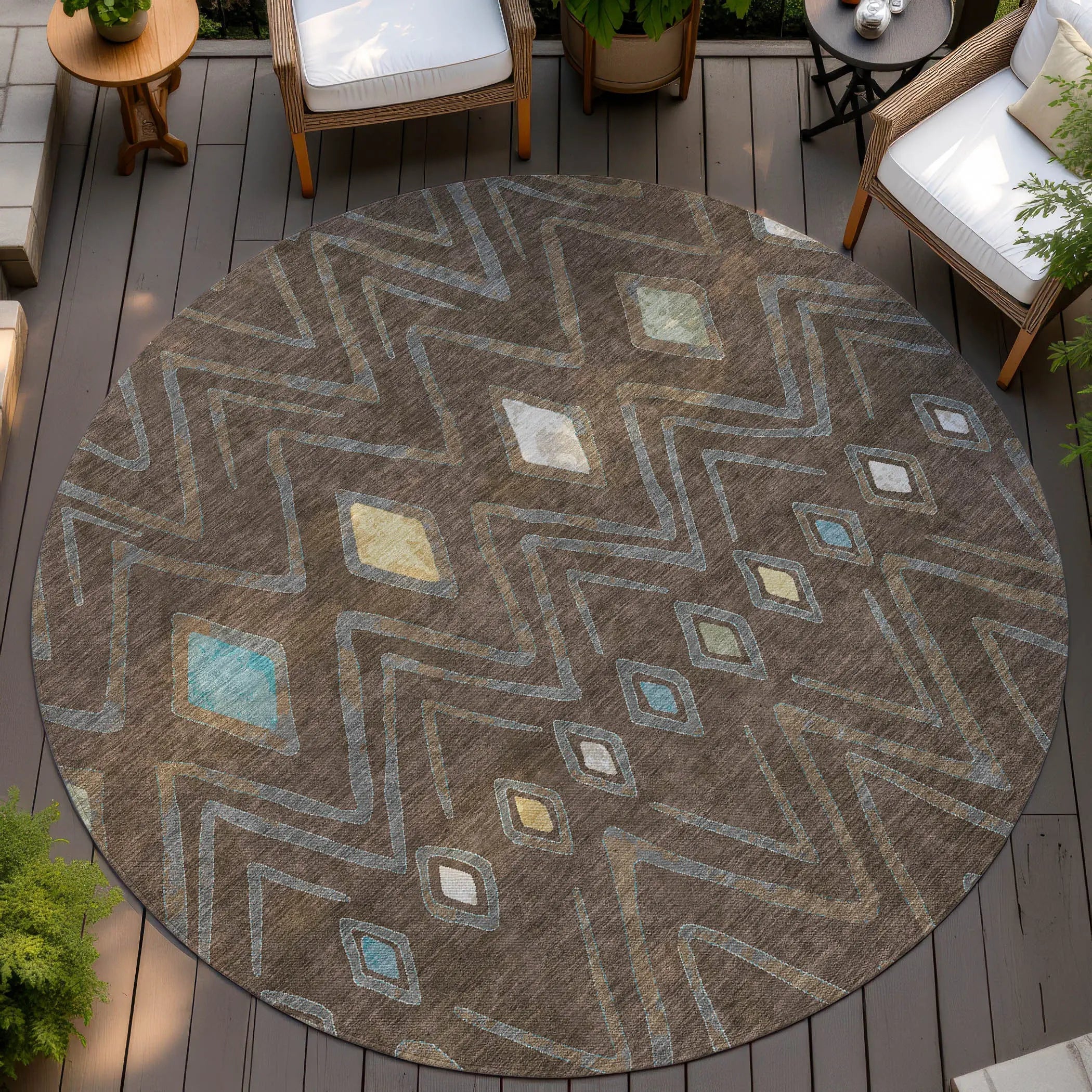 8' Chocolate And Orange Round Geometric Washable Indoor Outdoor Area Rug Homeroots Outdoor