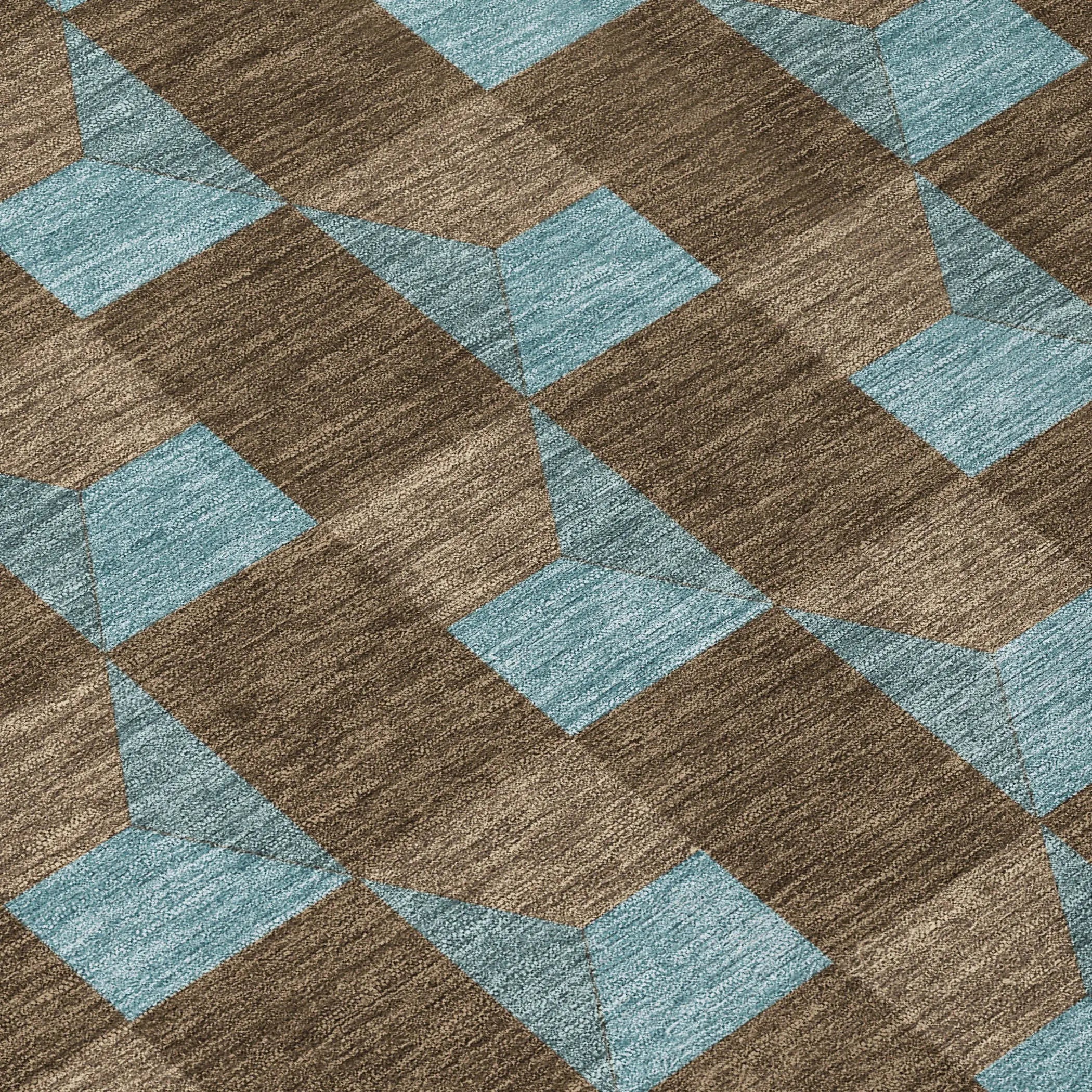 8' Chocolate And Silver Round Geometric Washable Indoor Outdoor Area Rug Homeroots Outdoor