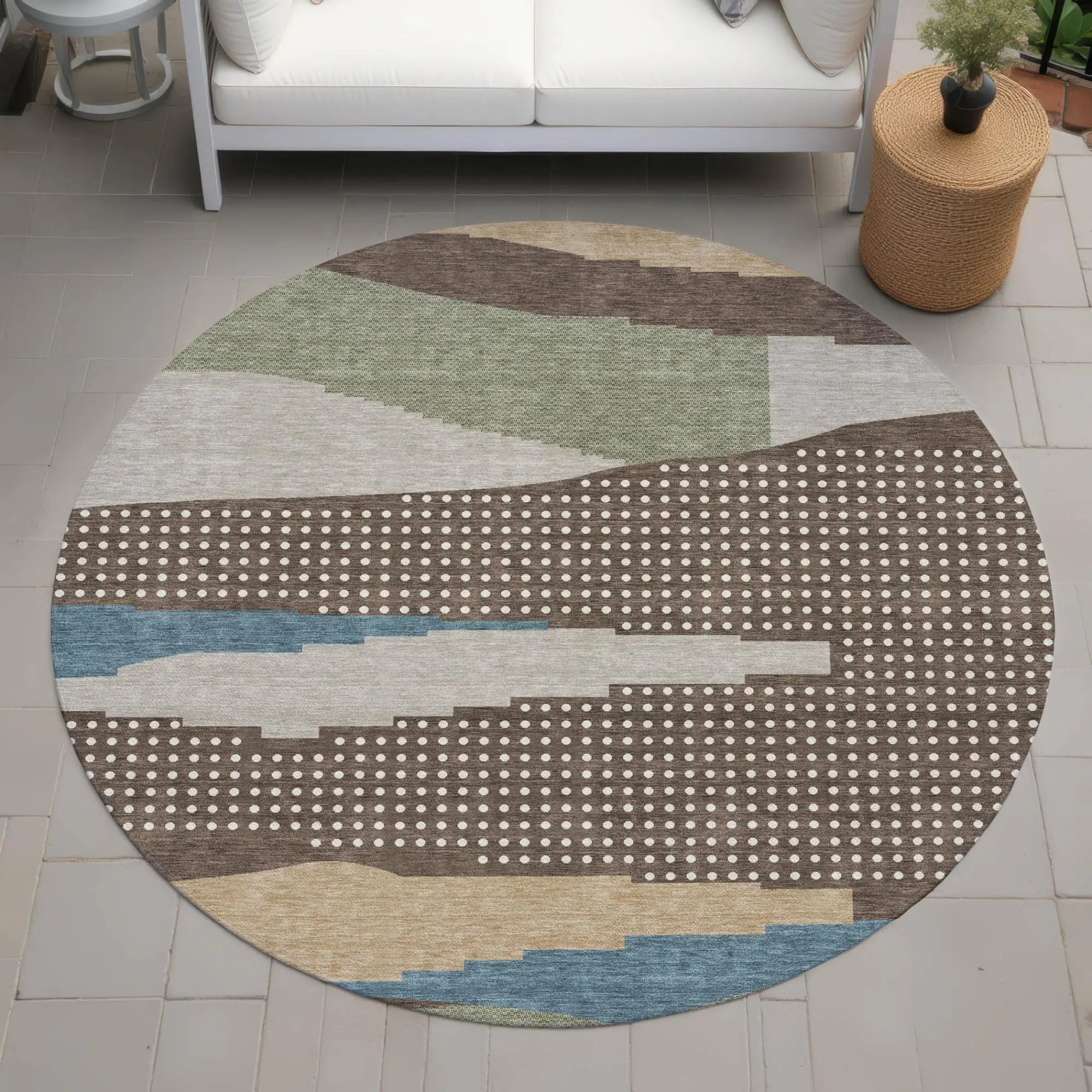 8' Coffee And Brown Round Abstract Washable Indoor Outdoor Area Rug Homeroots Outdoor