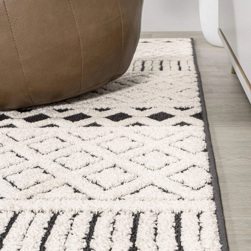 8' Cream And Black Trellis Indoor Outdoor Runner Rug - GreatEagleInc