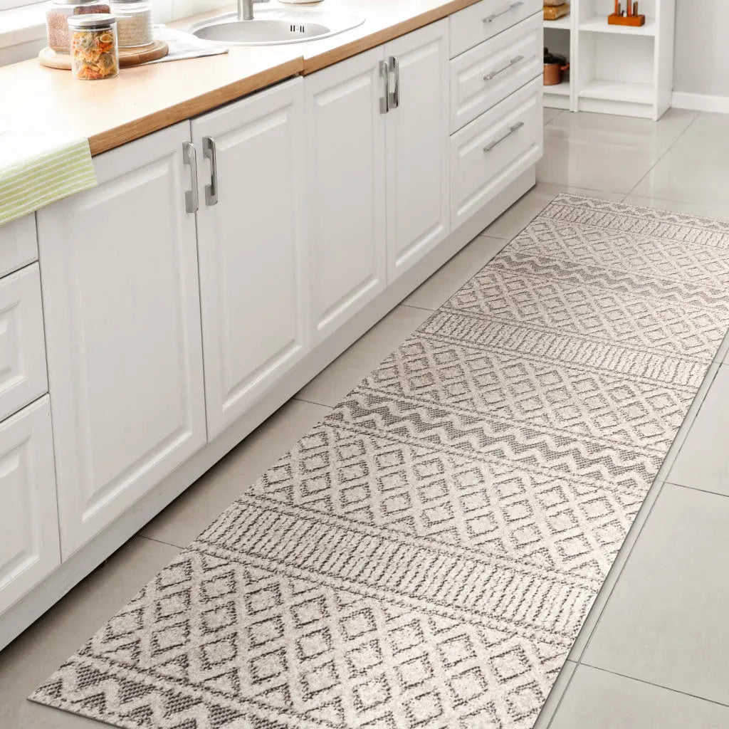 8' Cream And Gray Trellis Indoor Outdoor Runner Rug - GreatEagleInc