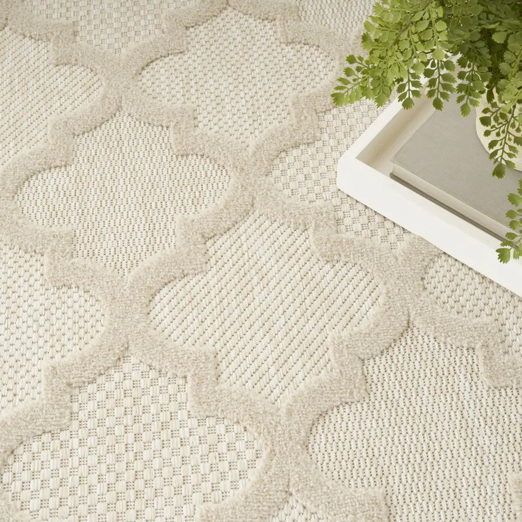 8' Cream Round Geometric Indoor Outdoor Area Rug Homeroots Outdoor