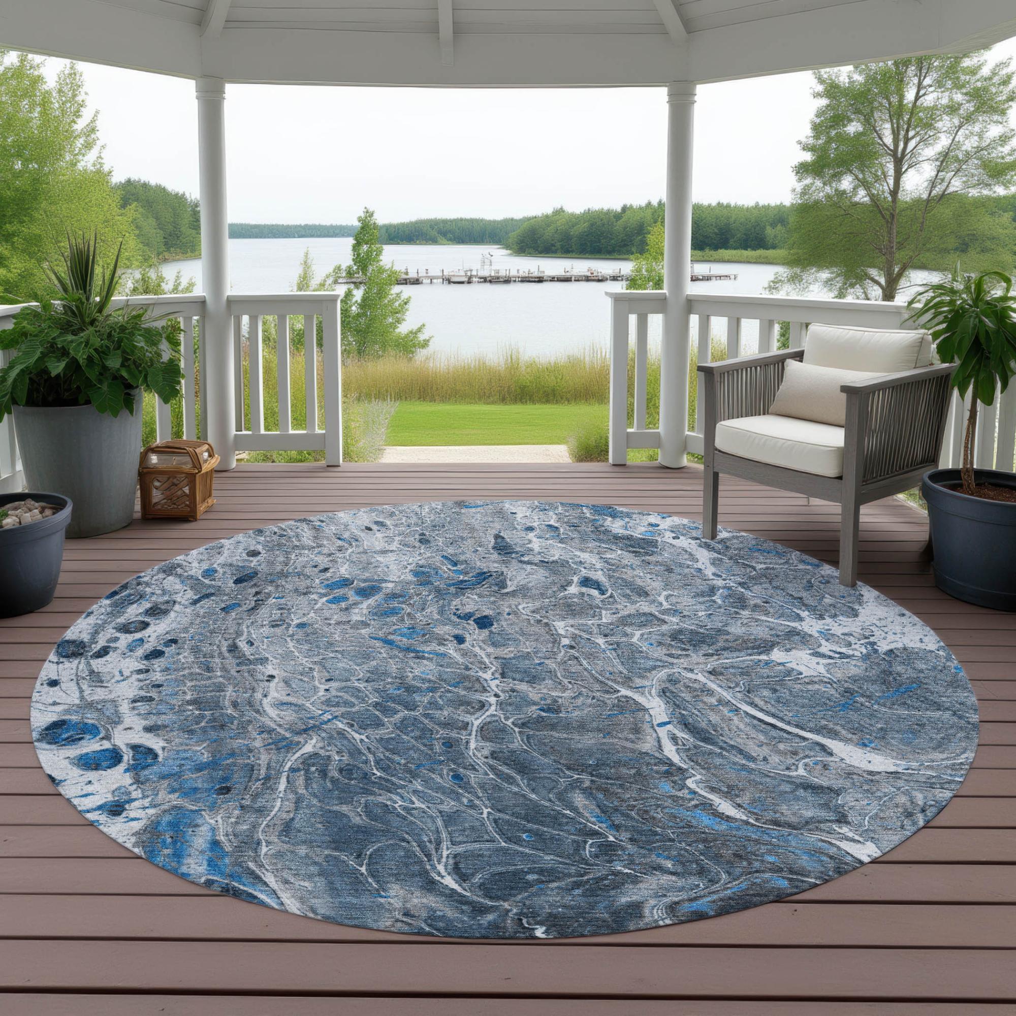 8' Denim Blue And Blue Round Abstract Washable Indoor Outdoor Area Rug Homeroots Outdoor