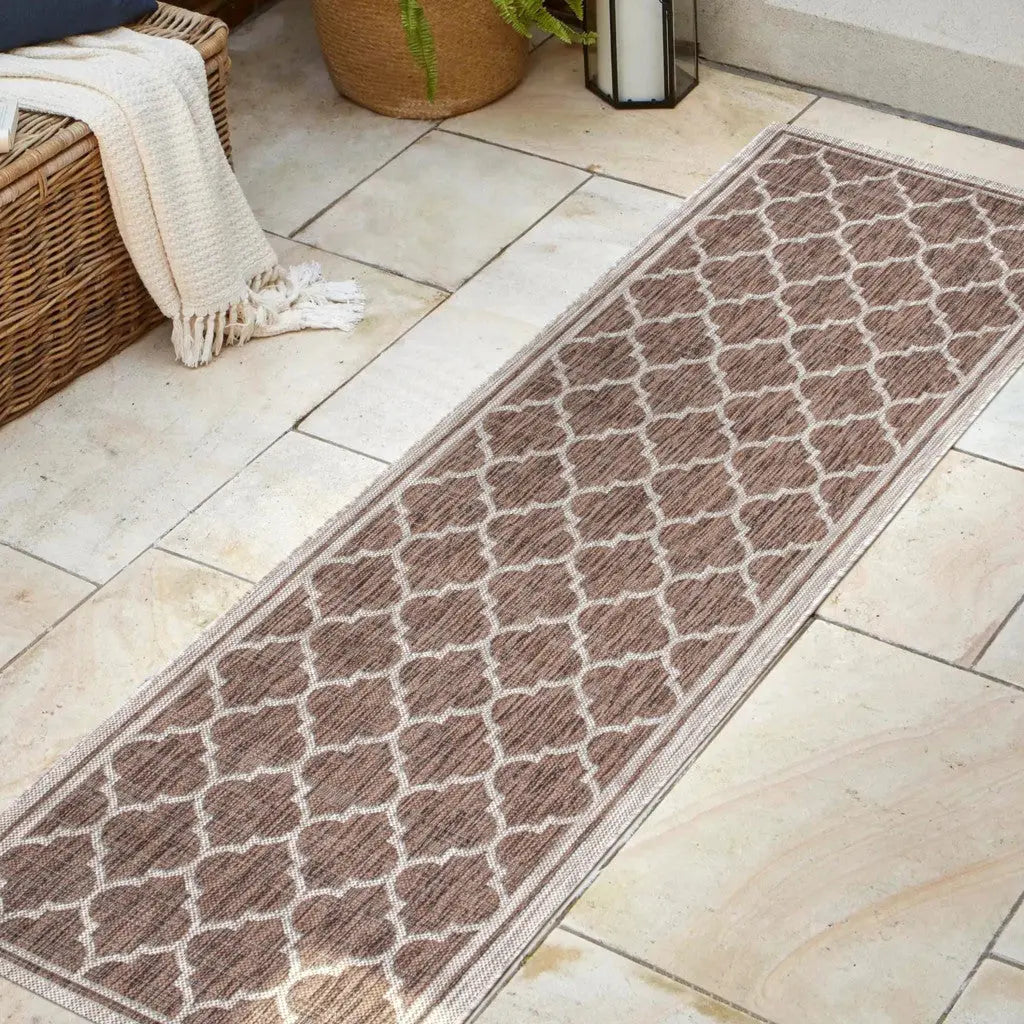 8' Espresso And Taupe Geometric Indoor Outdoor Runner Rug Homeroots Outdoor