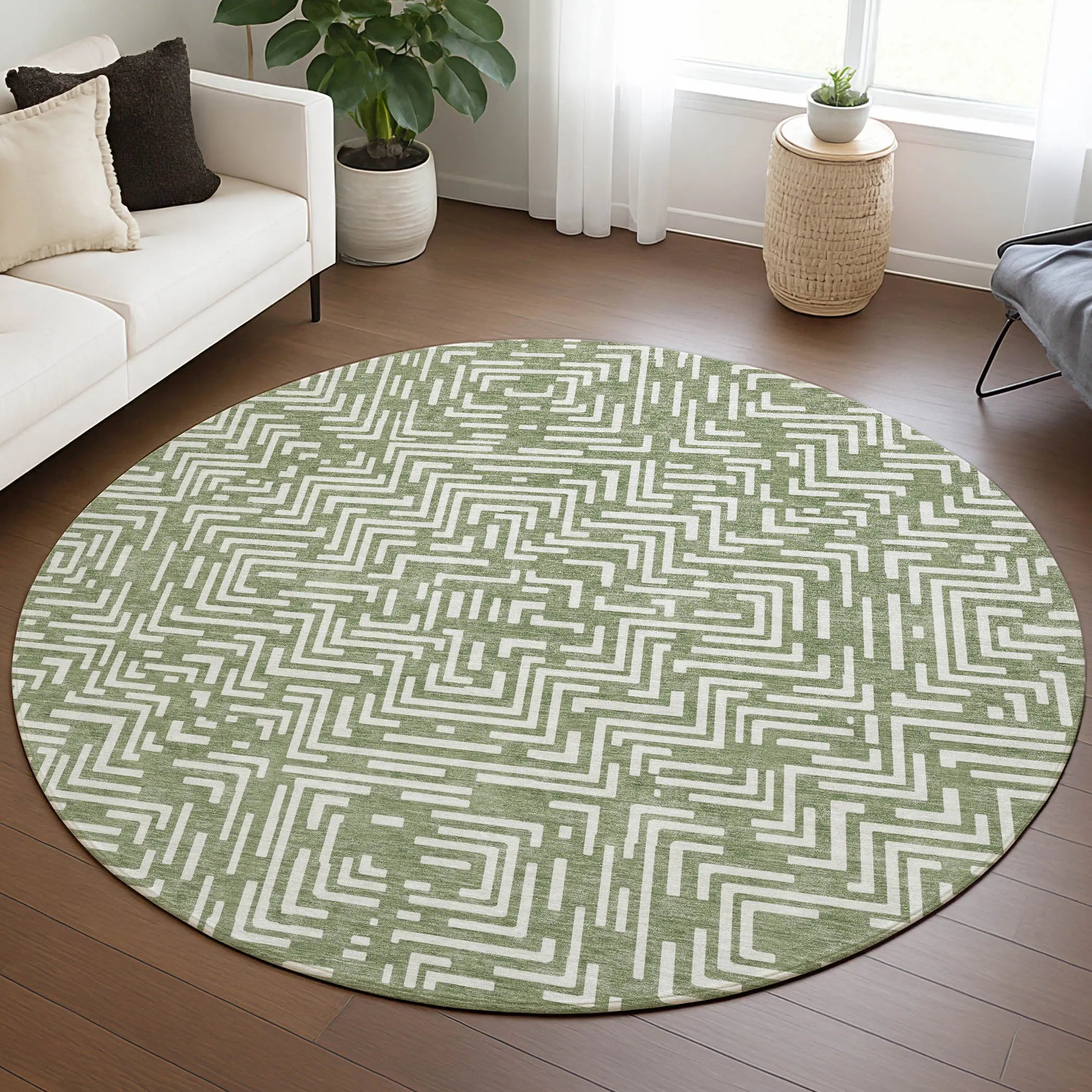 8' Fern Green And Copper Round Geometric Washable Indoor Outdoor Area Rug Homeroots Outdoor