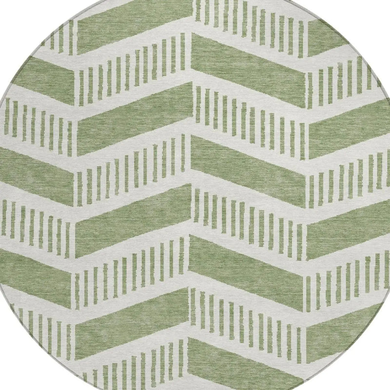 8' Fern Green And Green Round Geometric Washable Indoor Outdoor Area Rug Homeroots Outdoor