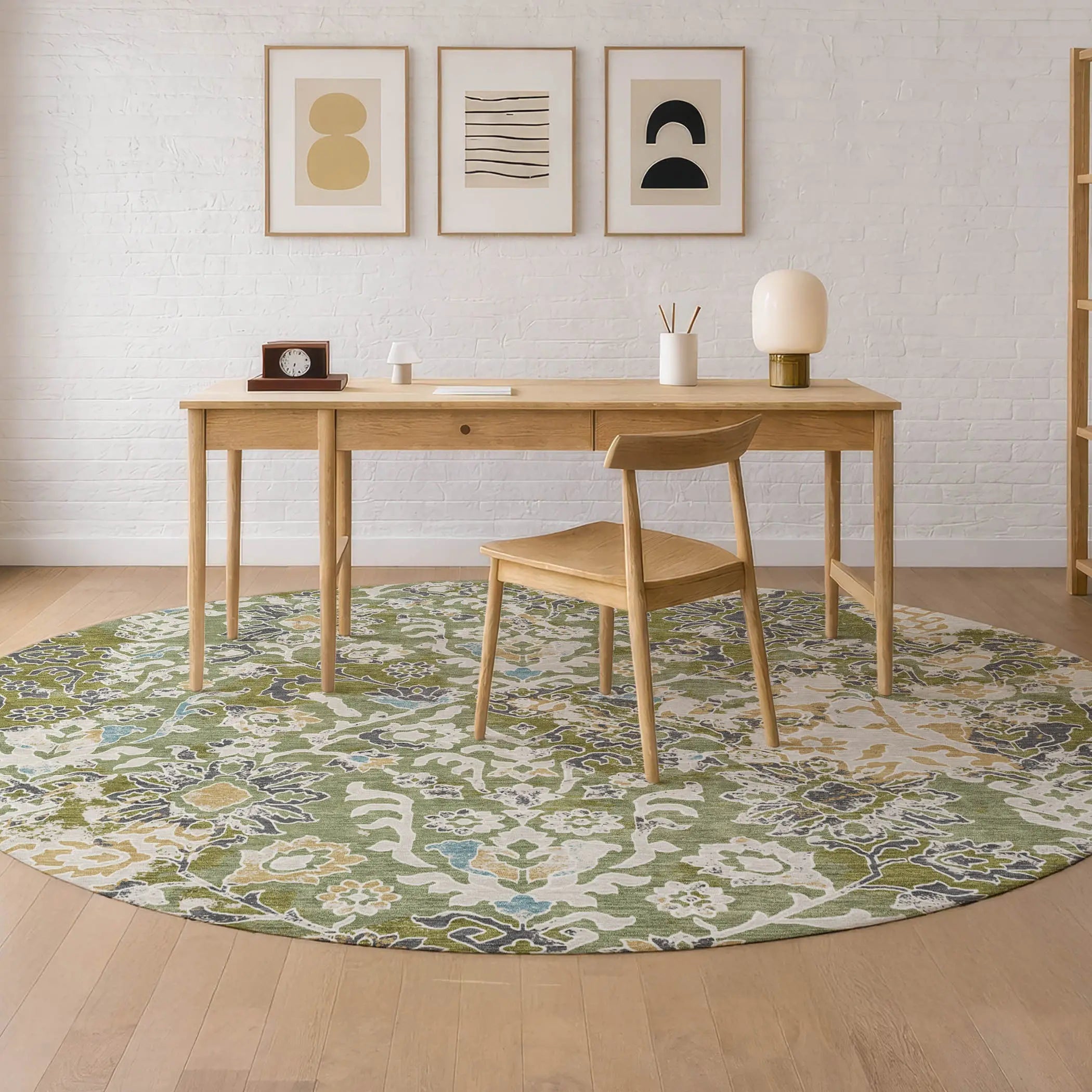 8' Fern Green And Ivory Round Geometric Washable Indoor Outdoor Area Rug Homeroots Outdoor