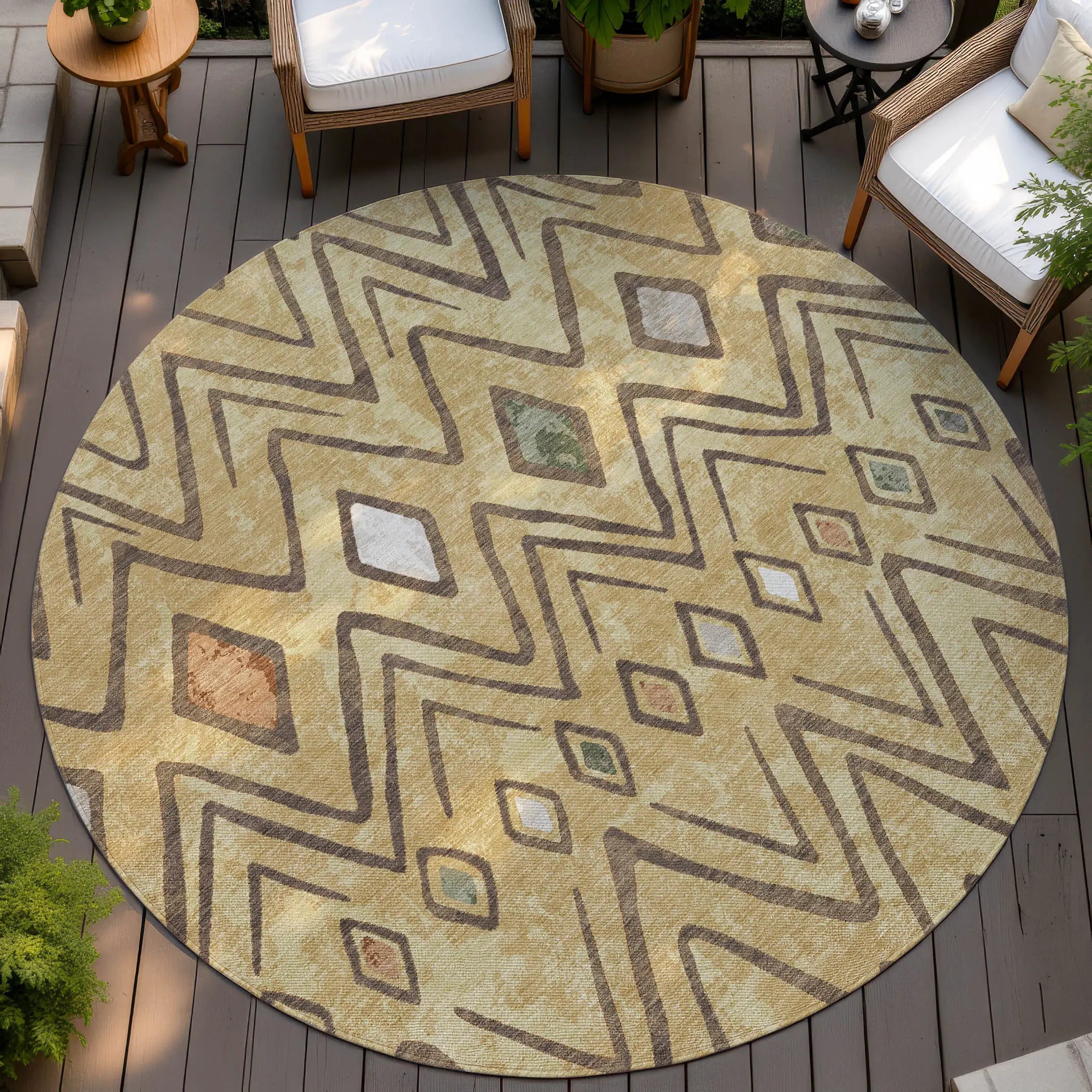 8' Gold And Green Round Geometric Washable Indoor Outdoor Area Rug Homeroots Outdoor