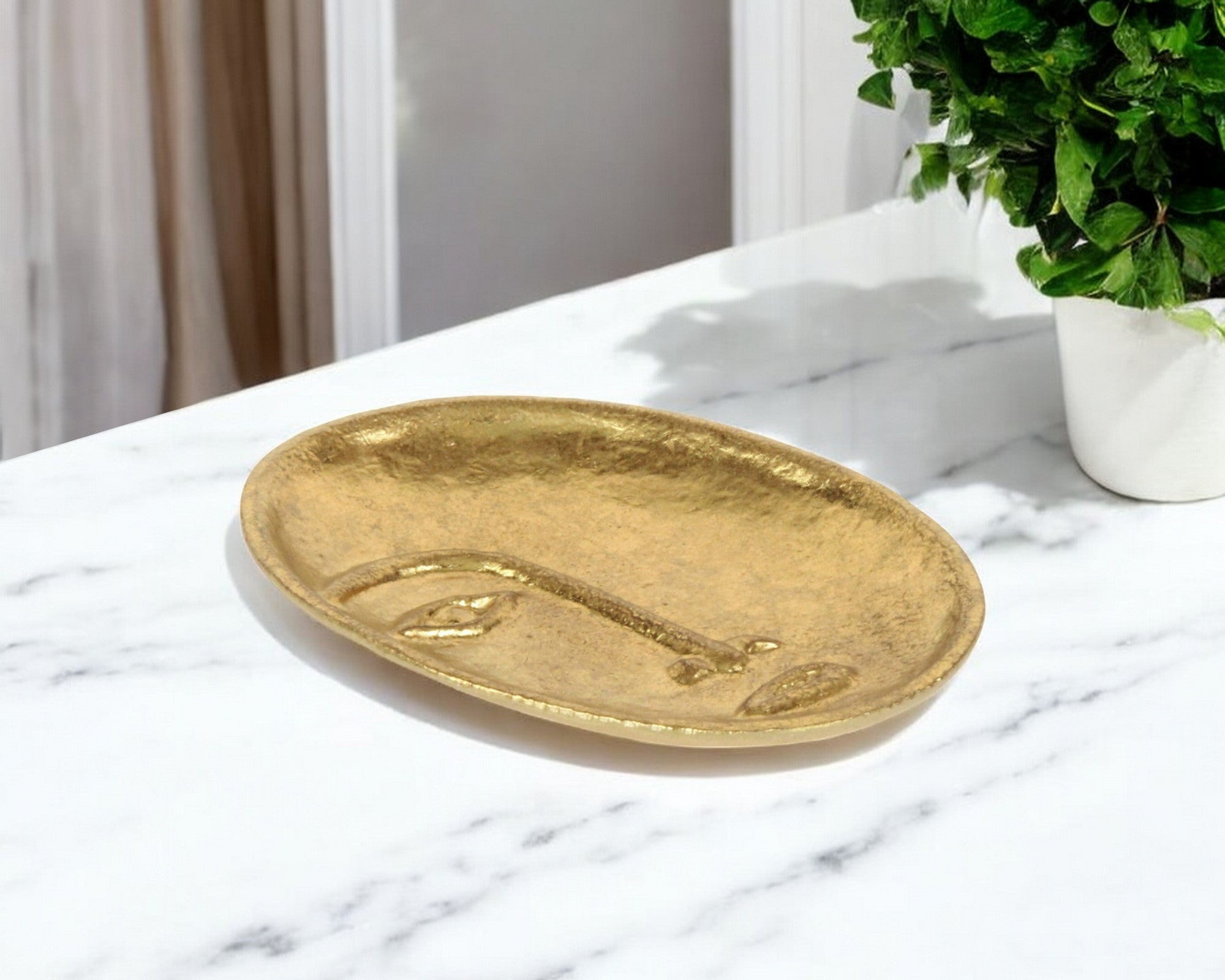 8" Gold Cast Iron Mod Abstract Face Oval Trinket Tray - GreatEagleInc