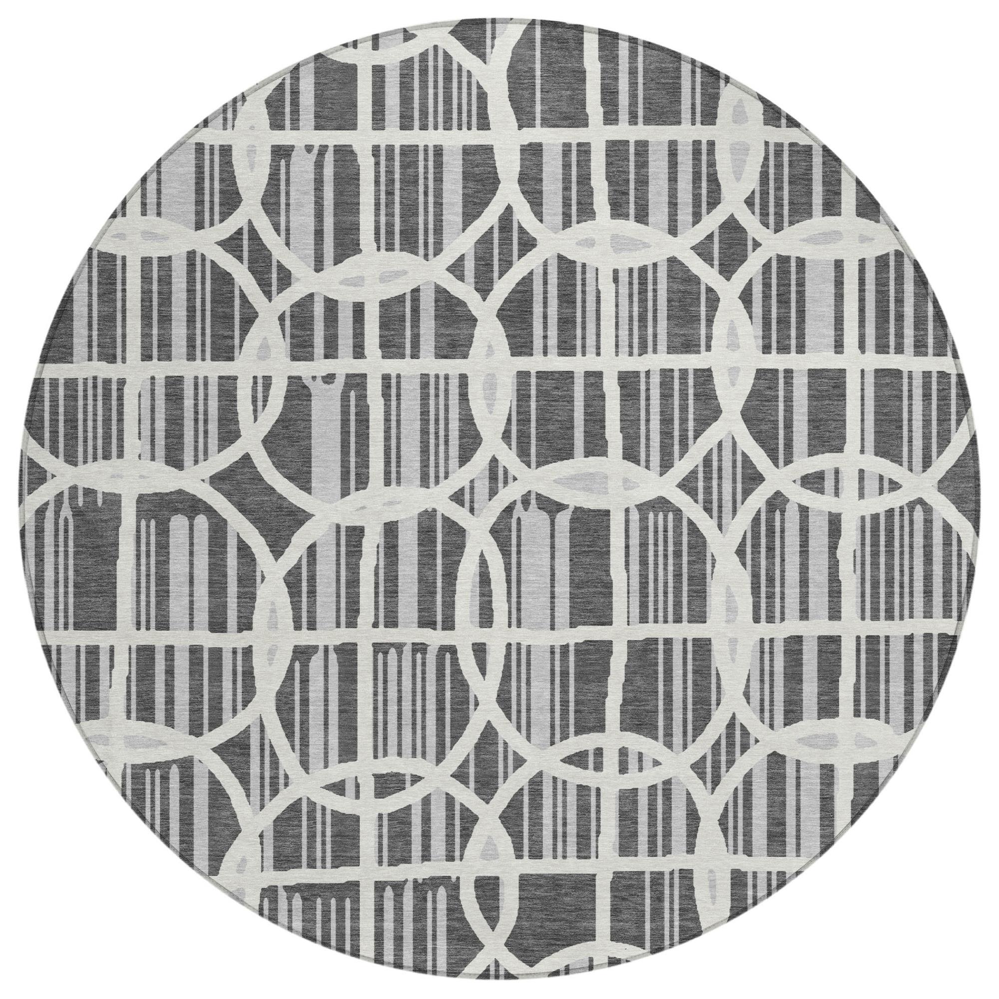 8' Graphite And Gray Round Geometric Washable Indoor Outdoor Area Rug Homeroots Outdoor