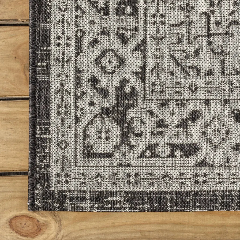 8' Gray And Black Medallion Indoor Outdoor Runner Rug Homeroots Outdoor